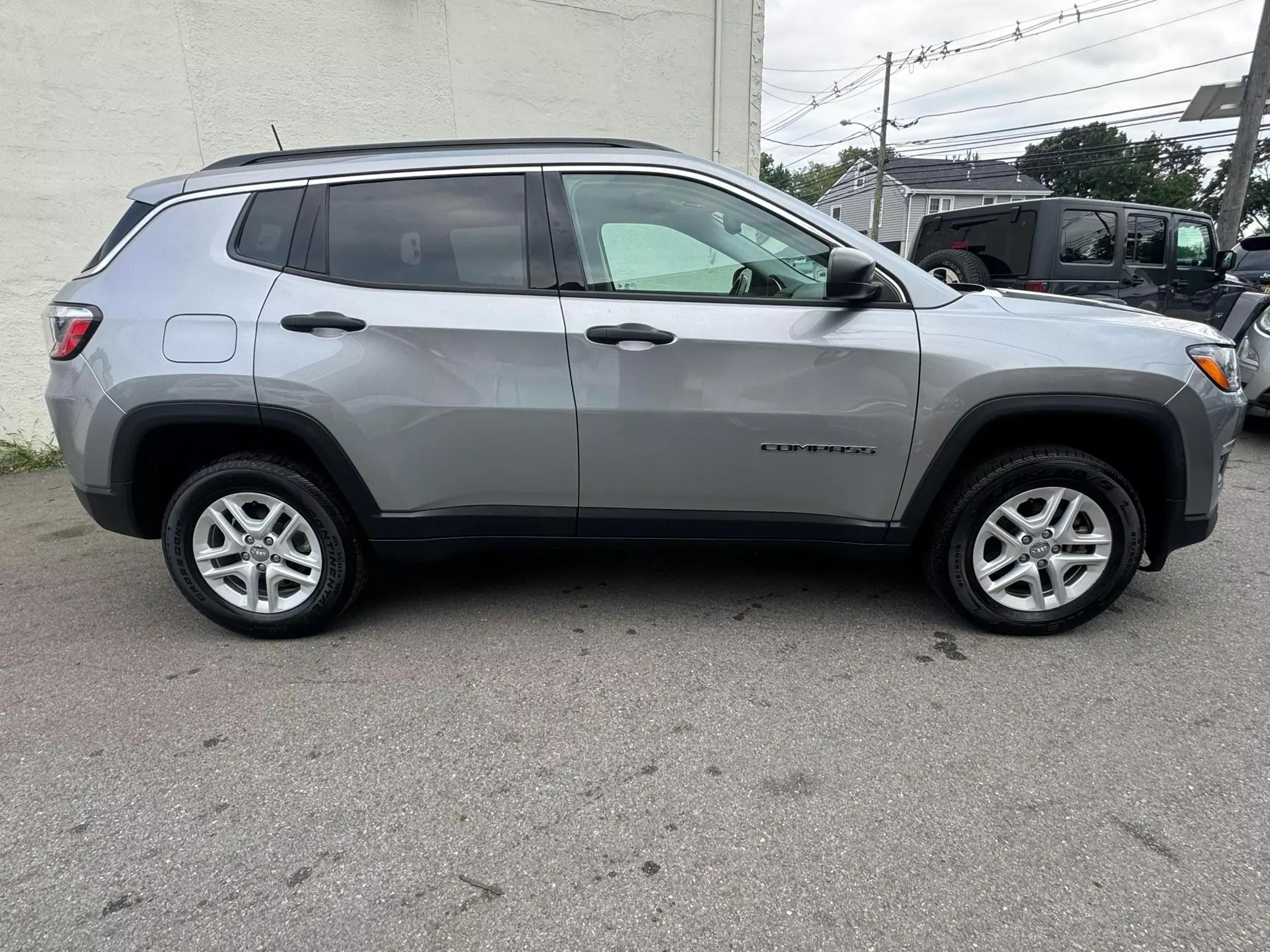 Used 2020 Jeep Compass Sport with VIN 3C4NJDAB6LT165584 for sale in Garfield, NJ