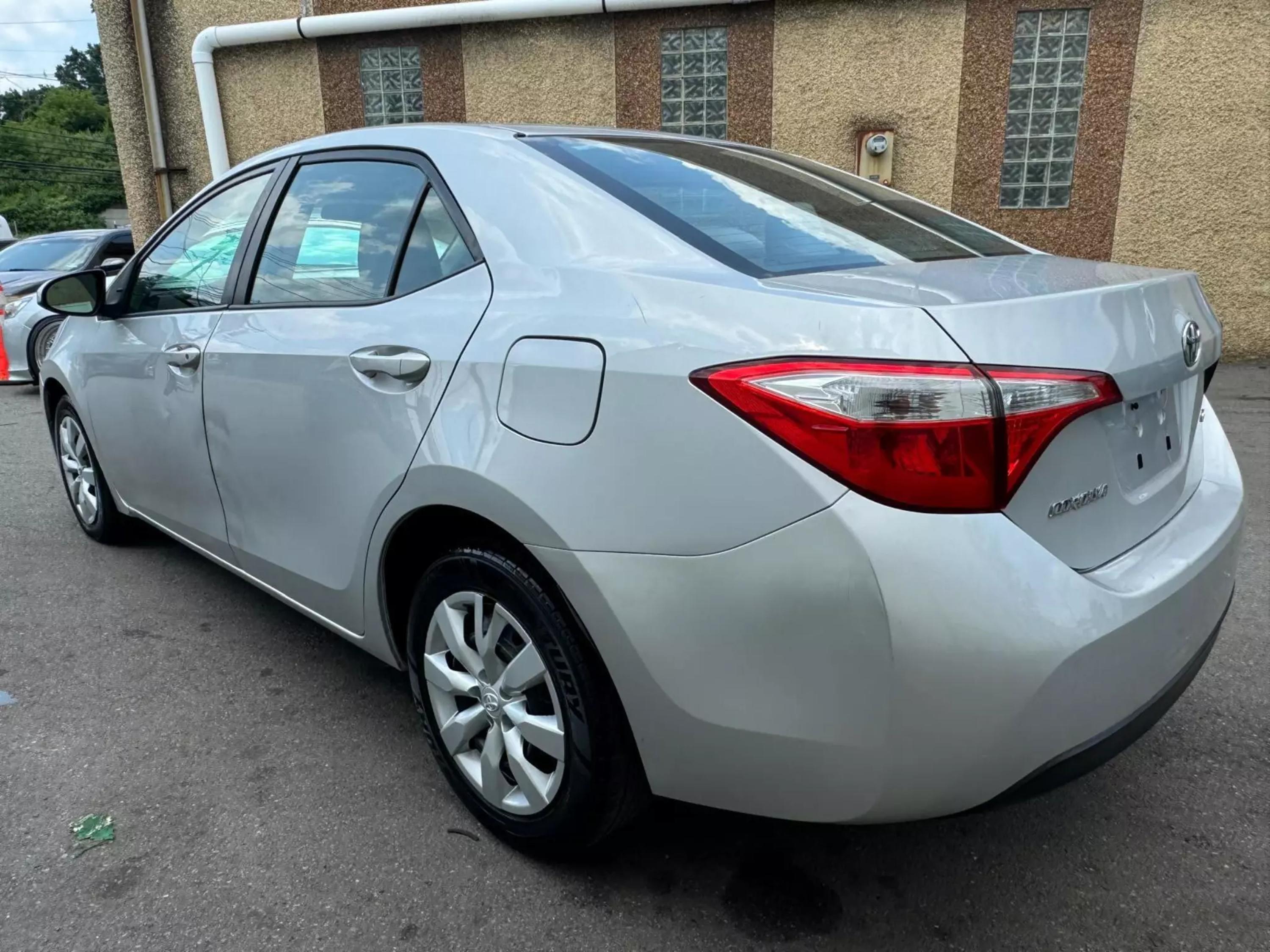 Used 2014 Toyota Corolla LE with VIN 2T1BURHE7EC040204 for sale in Garfield, NJ