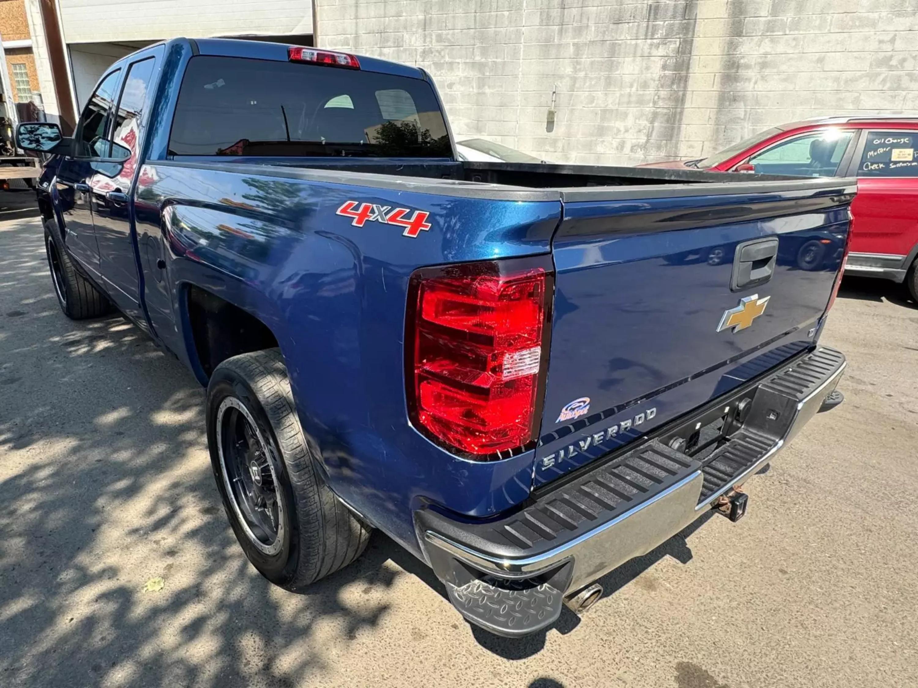 Used 2016 Chevrolet Silverado 1500 LT with VIN 1GCVKREC7GZ327069 for sale in Garfield, NJ