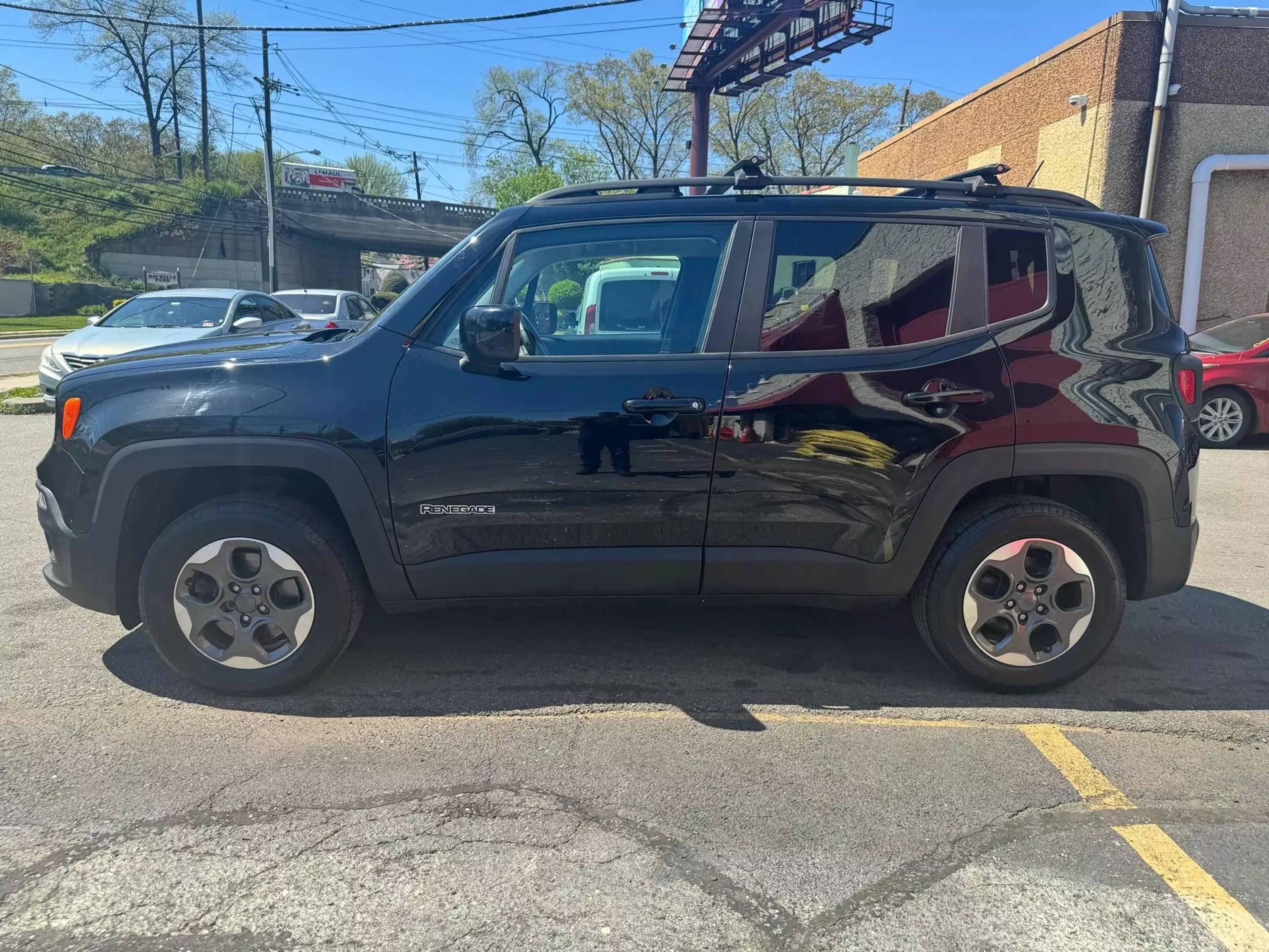 Used 2017 Jeep Renegade Latitude with VIN ZACCJBBH3HPF00524 for sale in Garfield, NJ