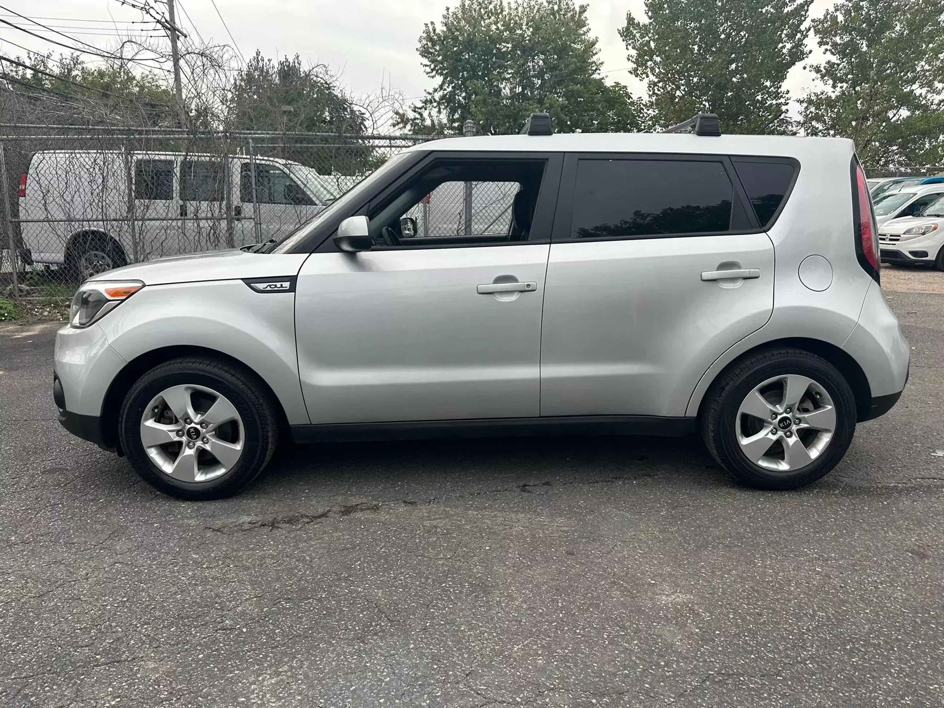 Used 2017 Kia Soul Base with VIN KNDJN2A26H7424108 for sale in Garfield, NJ