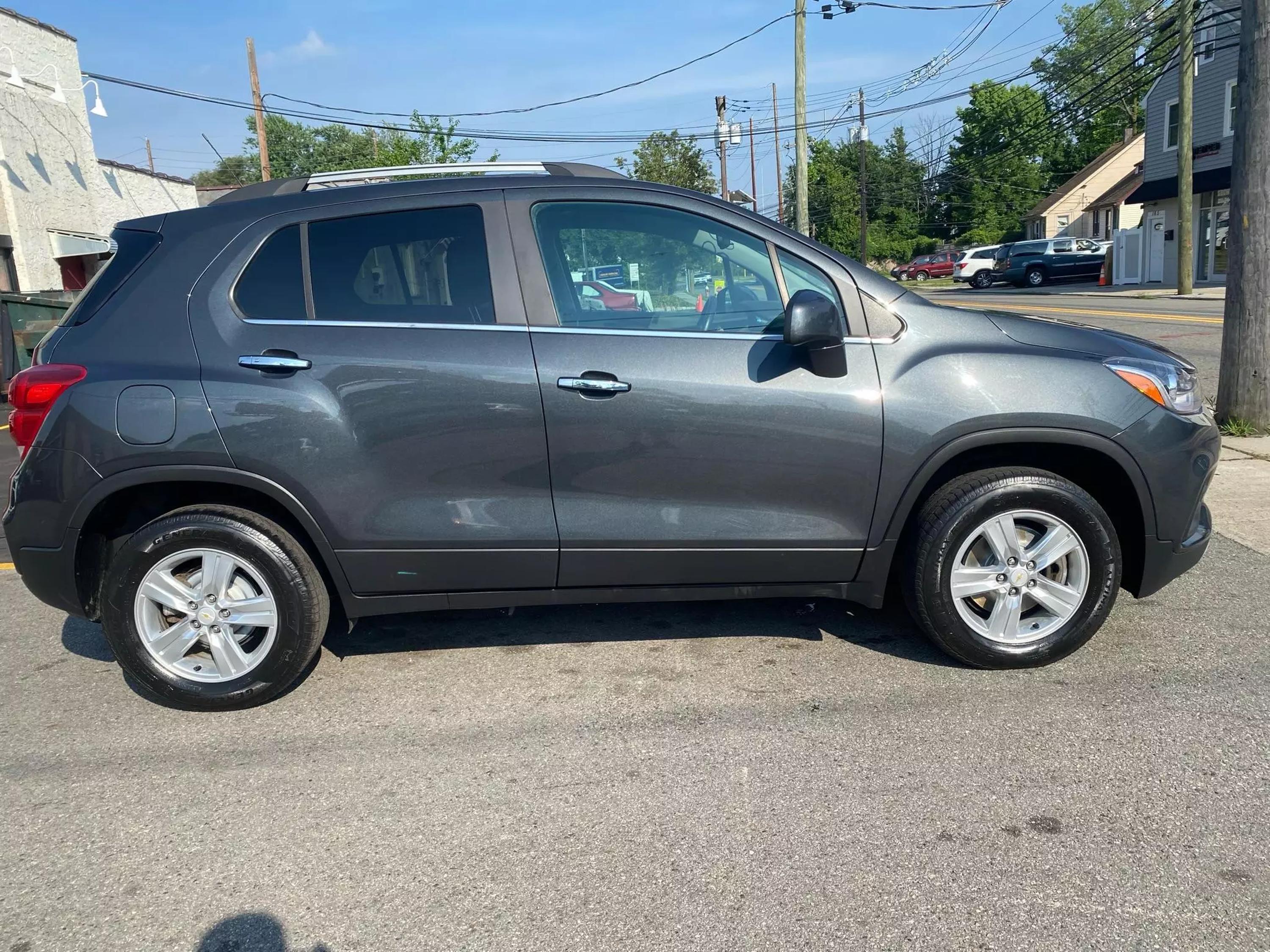 Used 2018 Chevrolet Trax LT with VIN KL7CJPSB0JB600988 for sale in Garfield, NJ