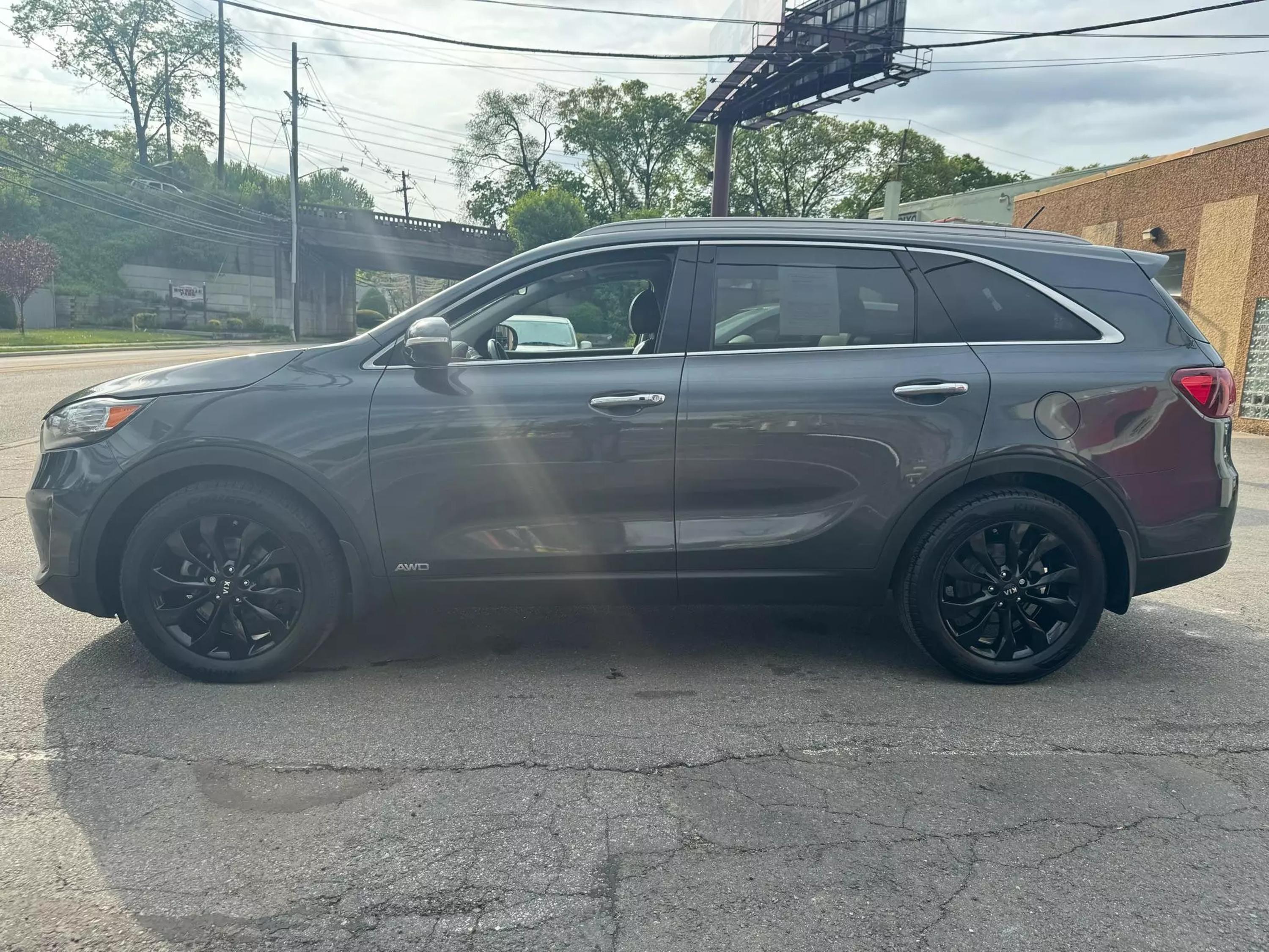 Used 2020 Kia Sorento EX with VIN 5XYPHDA57LG673441 for sale in Garfield, NJ