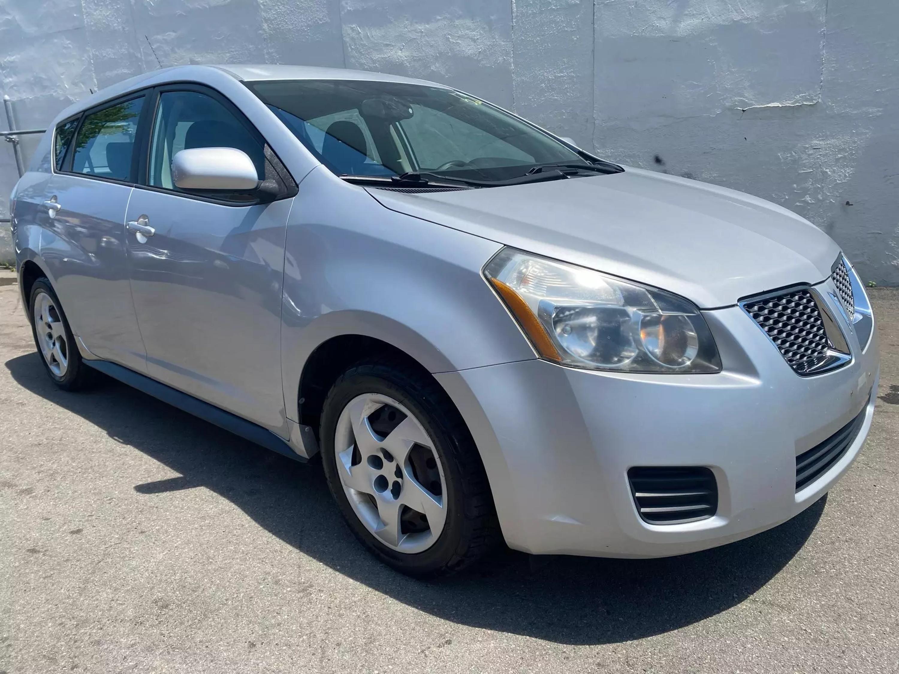 Used 2010 Pontiac Vibe Base with VIN 5Y2SP6E87AZ408952 for sale in Garfield, NJ