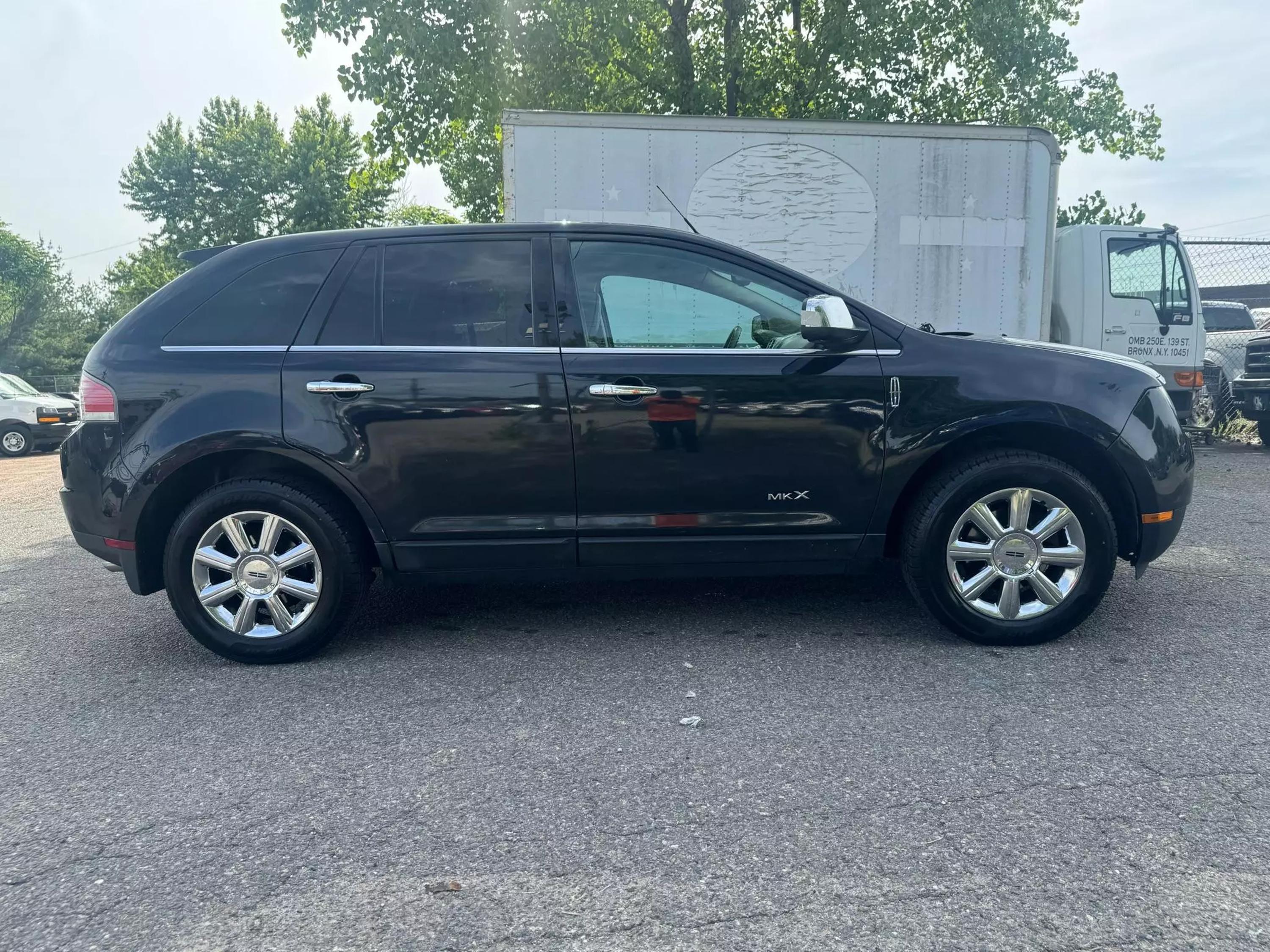 Used 2009 Lincoln MKX Base with VIN 2LMDU88C49BJ02111 for sale in Garfield, NJ