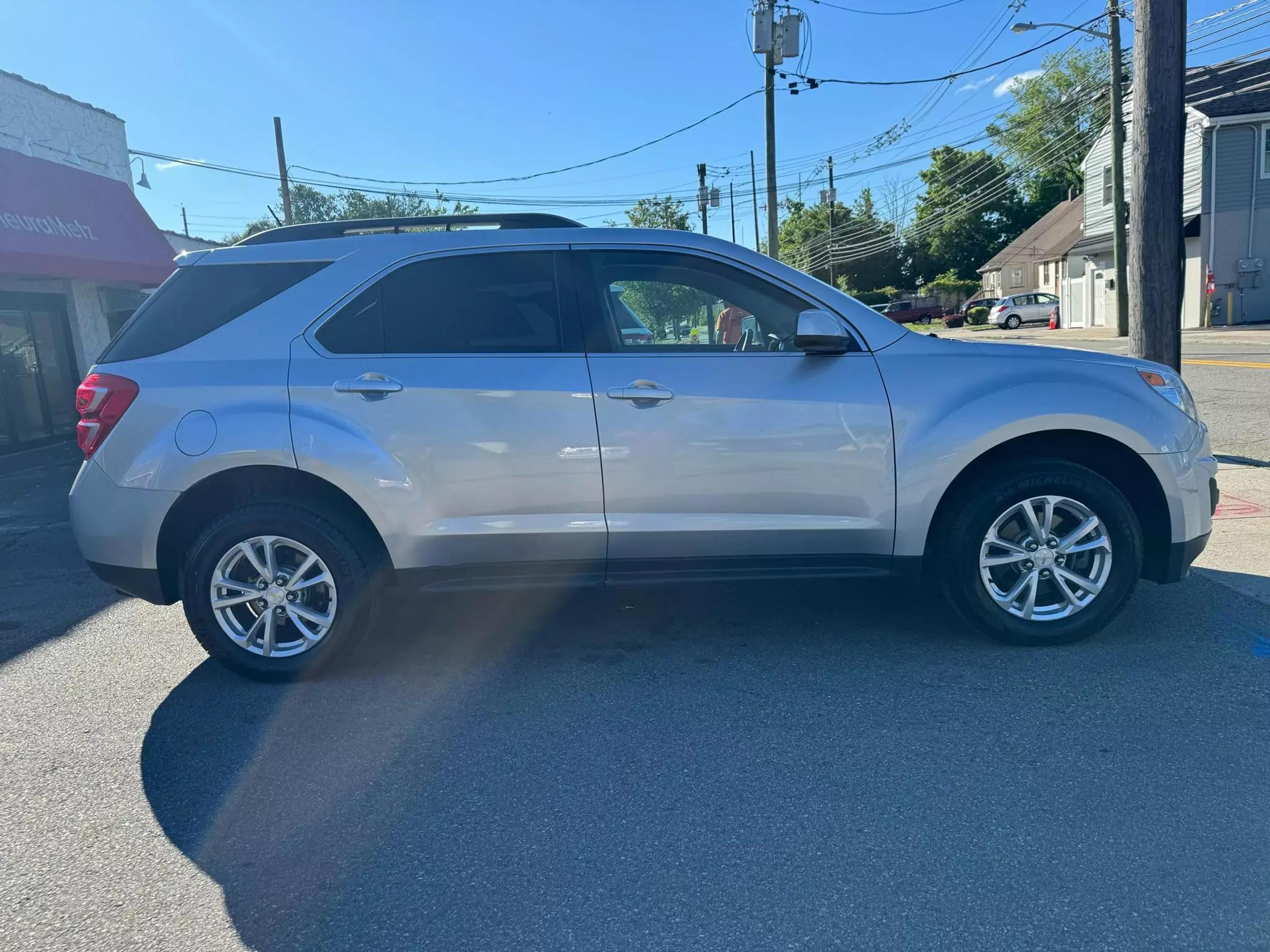 Used 2017 Chevrolet Equinox LT with VIN 2GNALCEKXH1580470 for sale in Garfield, NJ