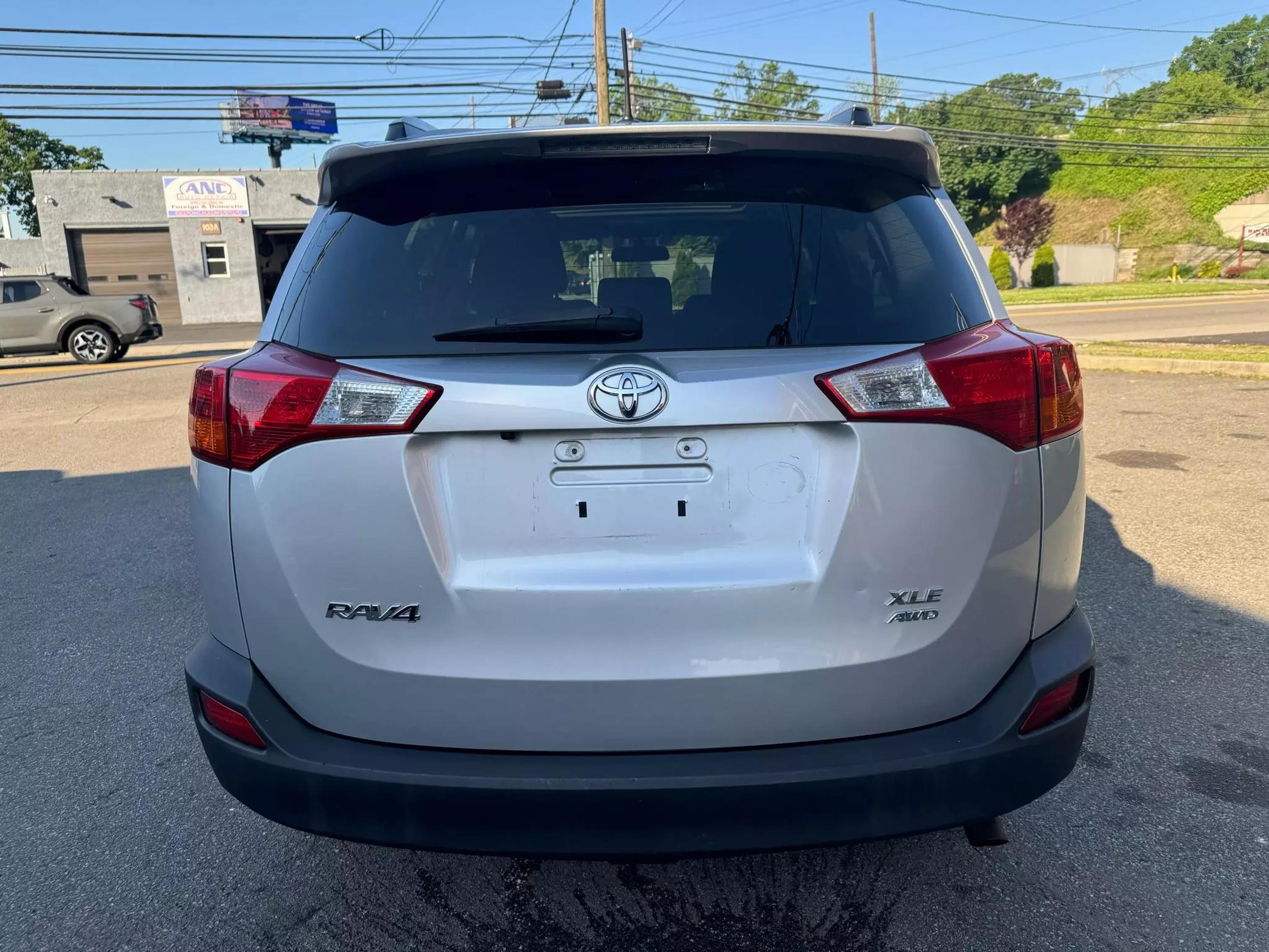 Used 2014 Toyota RAV4 XLE with VIN 2T3RFREV1EW146943 for sale in Garfield, NJ