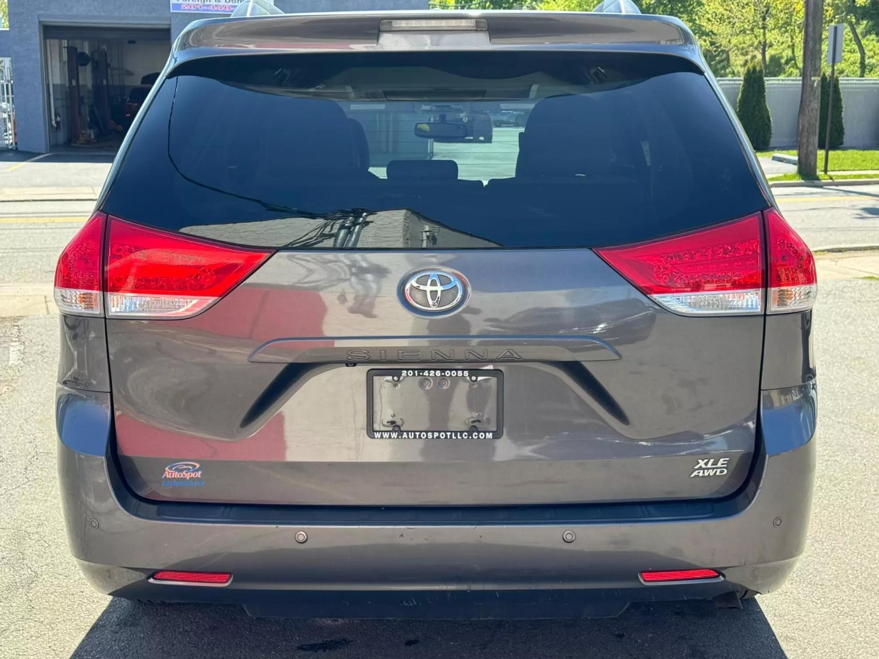 Used 2014 Toyota Sienna XLE with VIN 5TDDK3DC4ES085852 for sale in Garfield, NJ