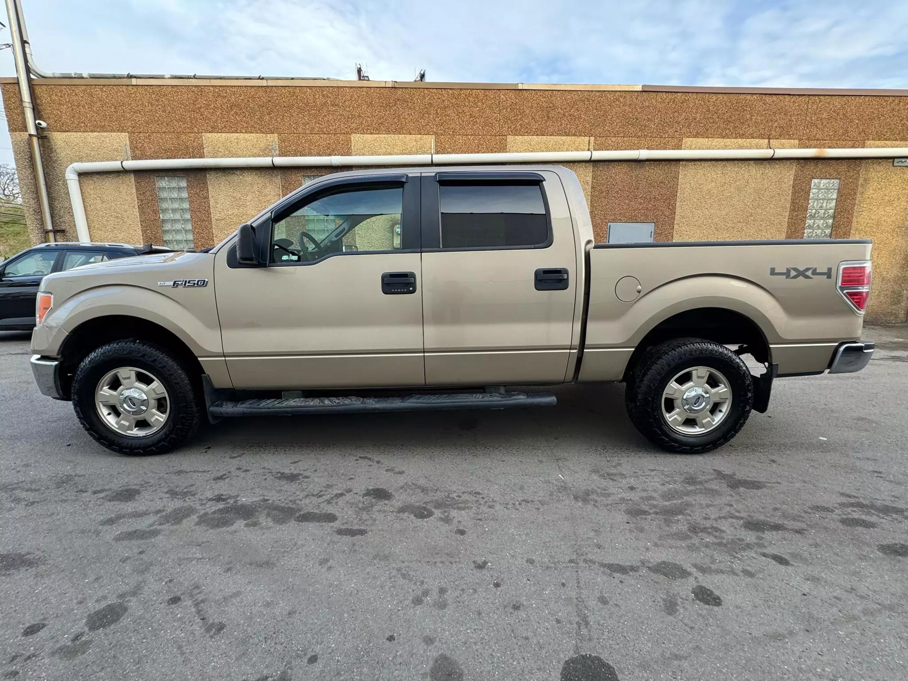 Used 2014 Ford F-150 XL with VIN 1FTFW1EF4EFA31574 for sale in Garfield, NJ