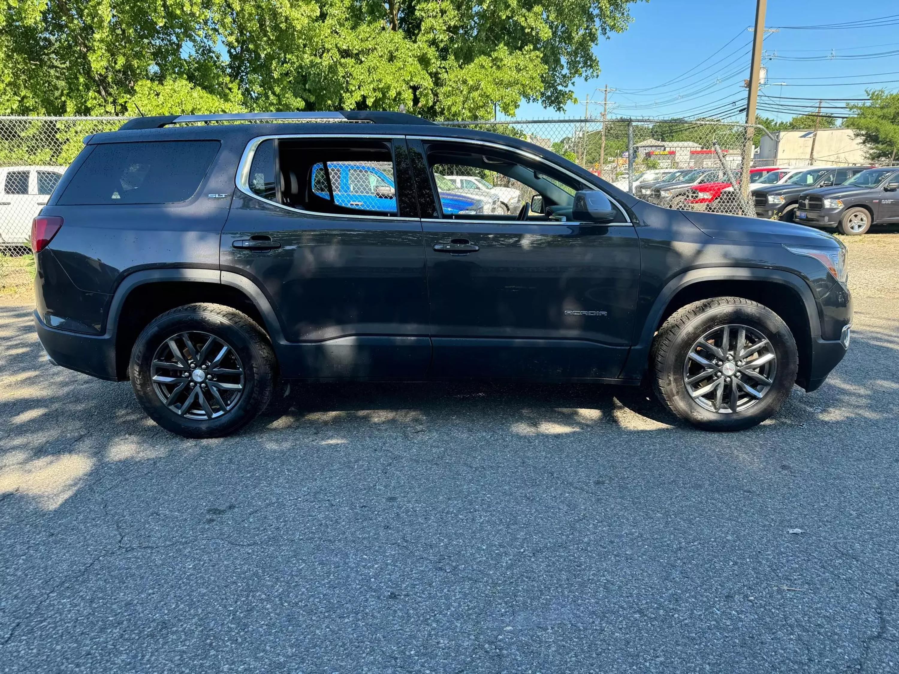 Used 2018 GMC Acadia SLT-1 with VIN 1GKKNULS4JZ168515 for sale in Garfield, NJ