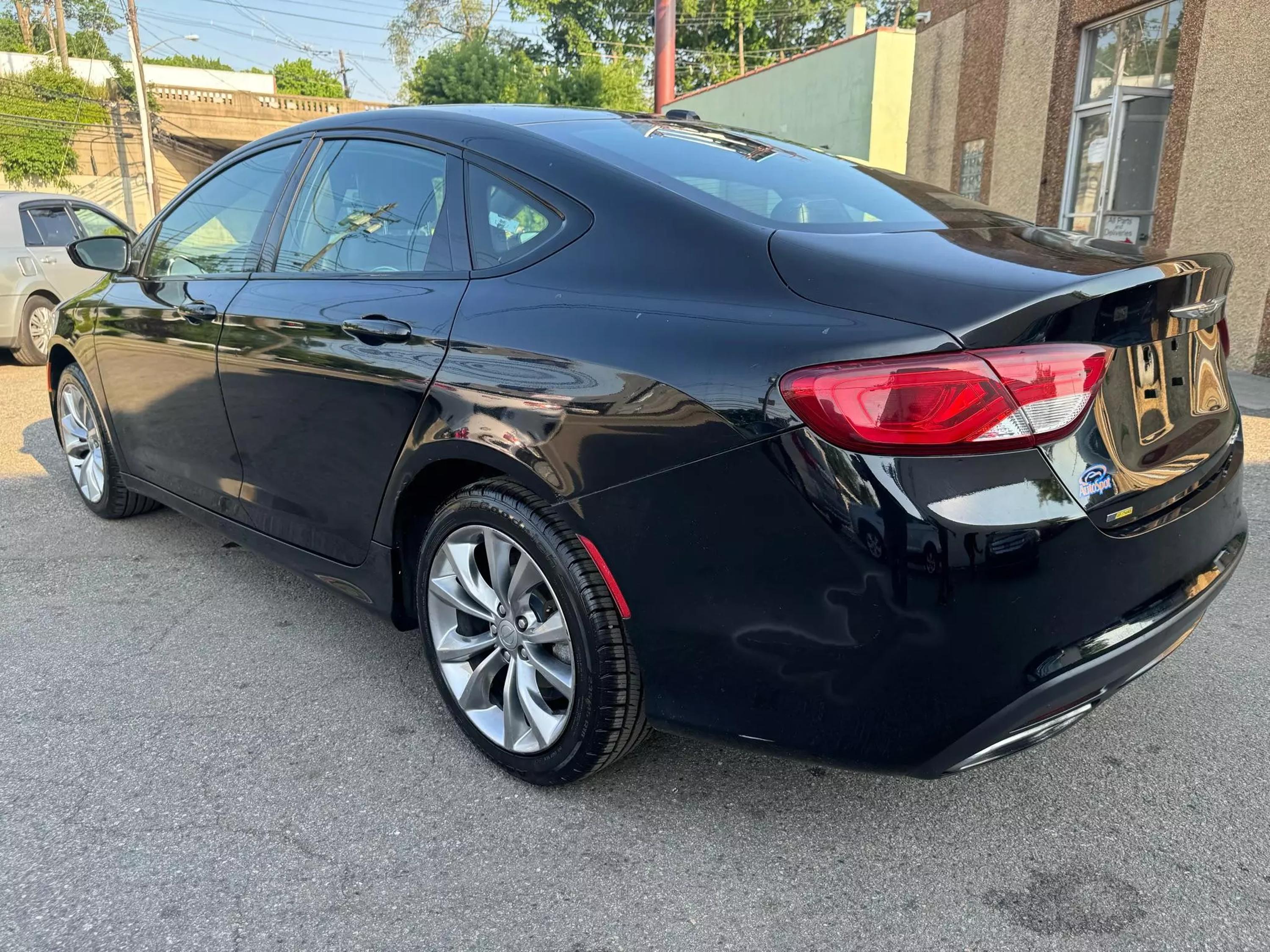 Used 2015 Chrysler 200 S with VIN 1C3CCCBB8FN584832 for sale in Garfield, NJ