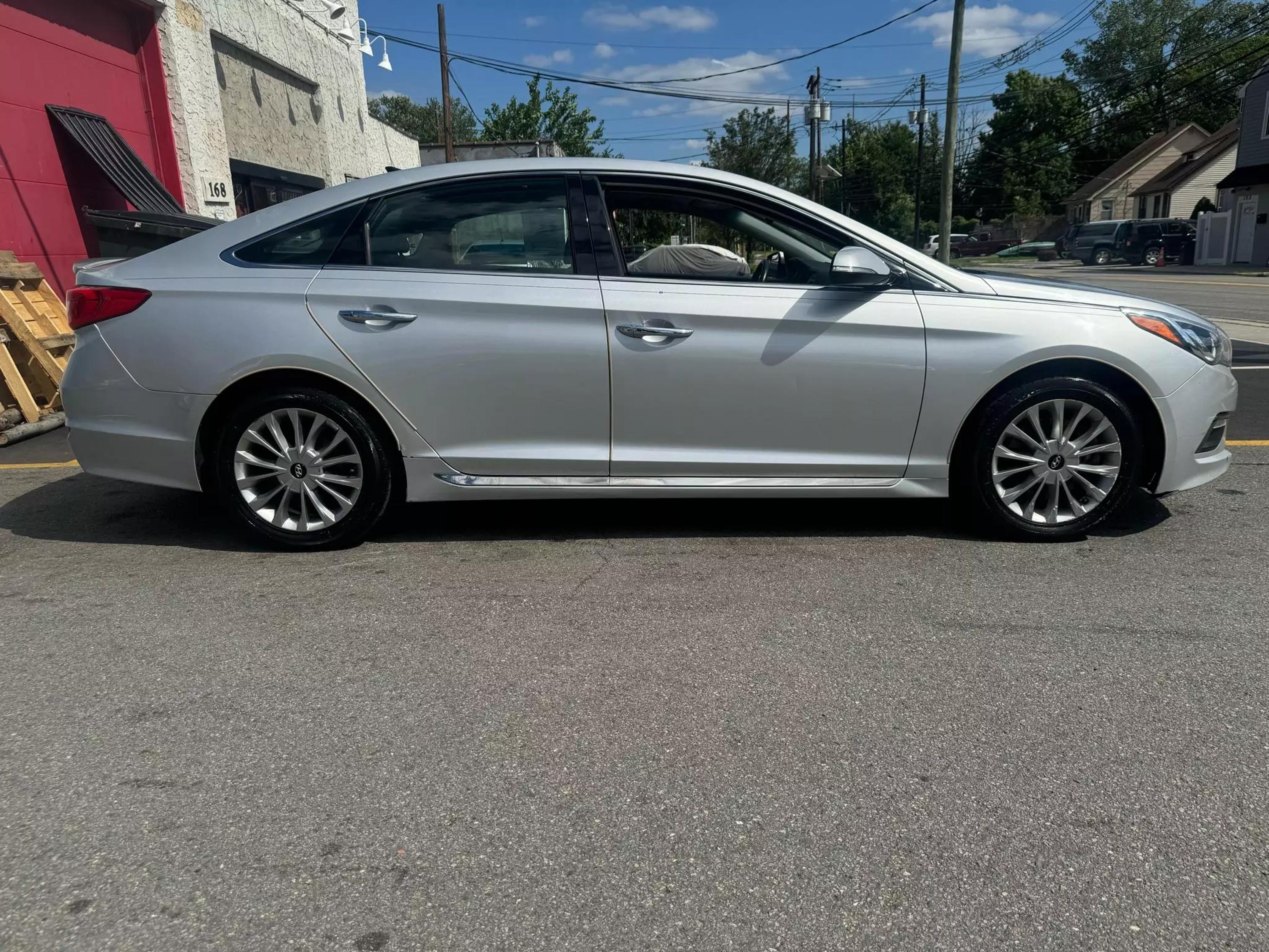 Used 2015 Hyundai Sonata Limited with VIN 5NPE34AFXFH039164 for sale in Garfield, NJ