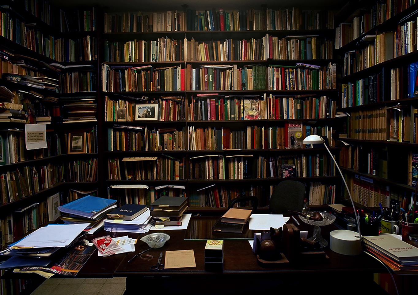 חיים באר, מתוך הסדרה ''קירות ורוח'', 2006-2009