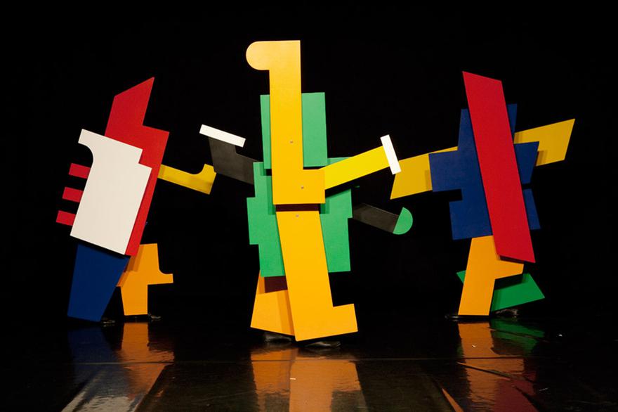 Kurt Schmidt, Friedrich Wilhelm Bogler and Georg Teltscher, The Mechanical Balet, 1923
(new production recorded in 2009 in Bauhaus Dessau)