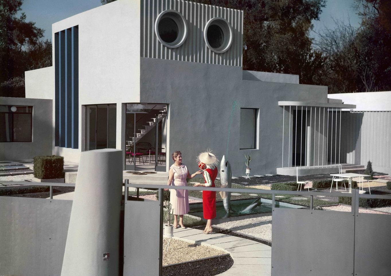 Modernity, Promise or Menace?, 2014
A film by Teri Wehn Damisch and Jean-Louis Cohen 17:08 min