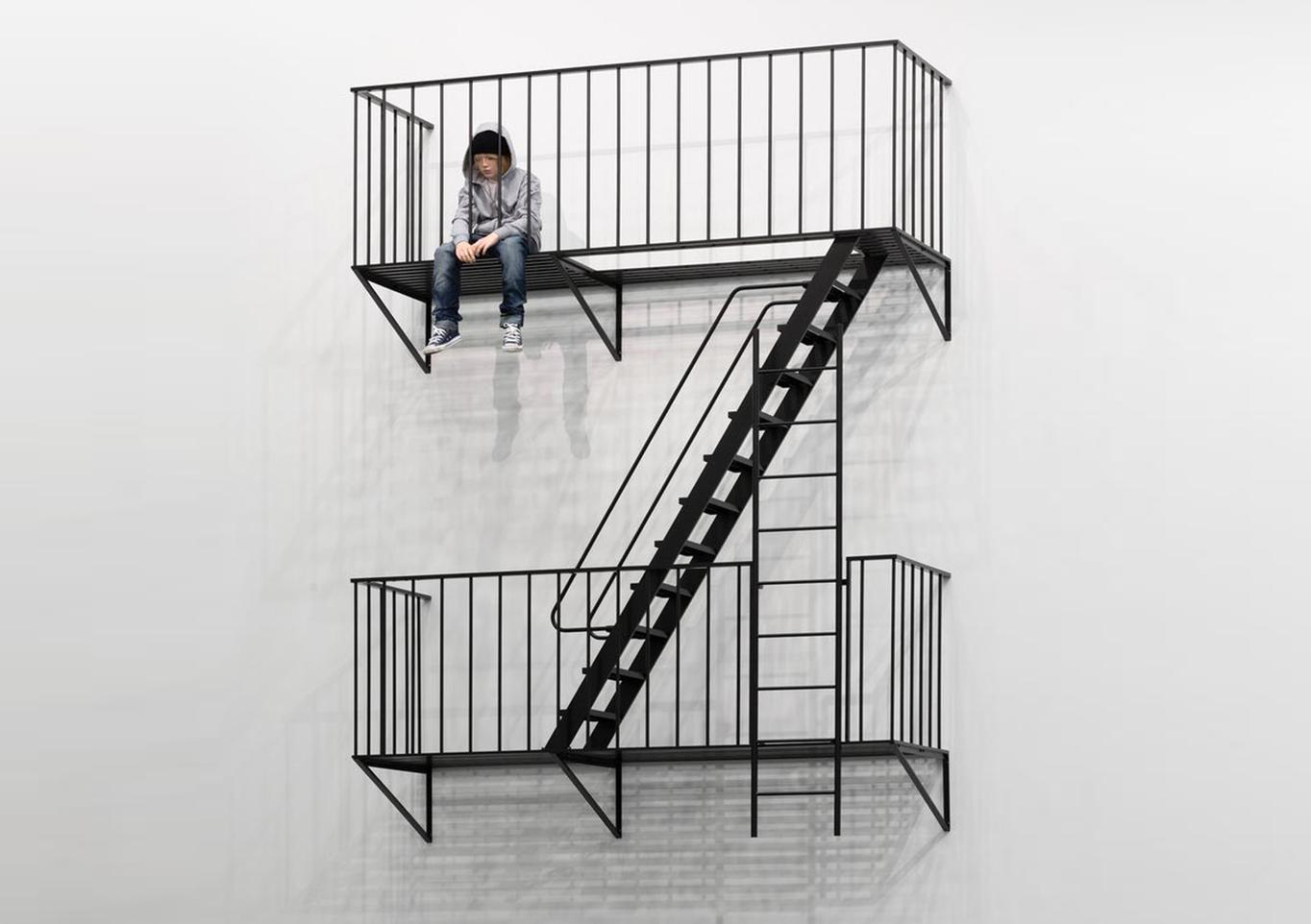 אלמגרין ודראגסט, העתיד, 2014
אלומיניום מצופה אבקה, דמות ילד (שרף, אפוקסי, בגדים, נעליים), 95×270×350 ס"מ

תרומת קרן קרלסברג החדשה, ובשם הידידים הבריטים של המוזיאונים לאמנות בישראל
© Elmgreen and Dragset
באדיבות האמנים וגלריה ניקולאי וולנר, קופנהגן