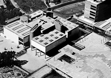 בניין המוזיאון החדש בשדרות שאול המלך, 1971: מבט מלמעלה