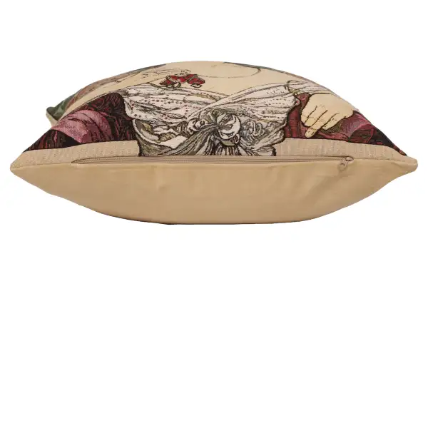 Mucha Rubis Stone I Belgian Cushion Cover | Close Up 5