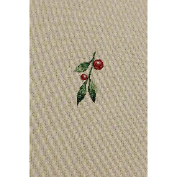 Estelle | Close Up 3