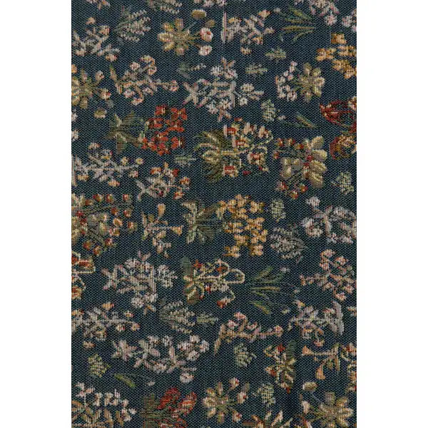 Licorne Captive Bleu Large Decorative Table Mat | Close Up 1