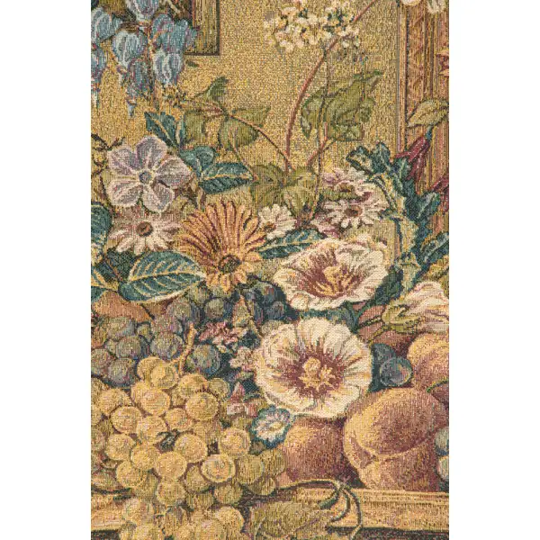 Bouquet Et Cadres Italian Tapestry | Close Up 1