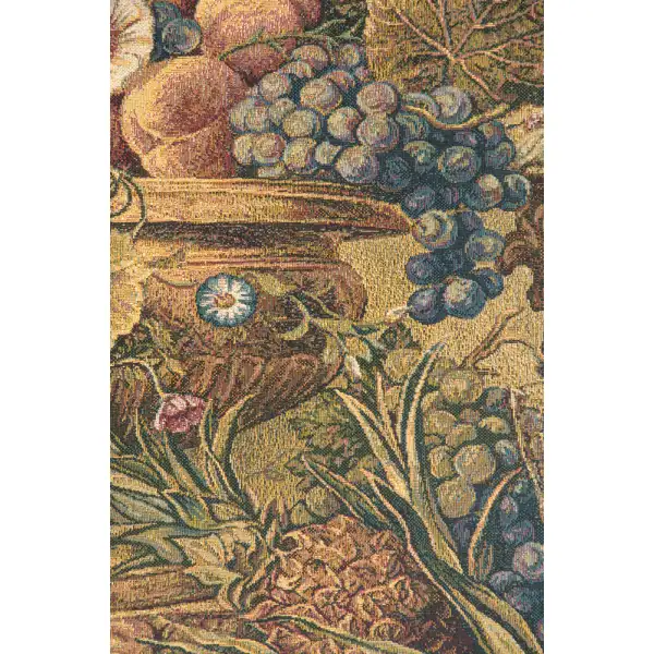 Bouquet Et Cadres Italian Tapestry | Close Up 2