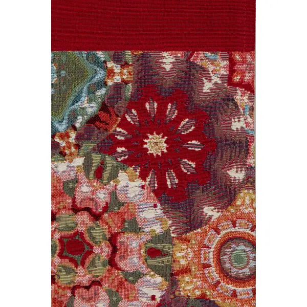 Kaleidoscope Red Decorative Table Mat | Close Up 5