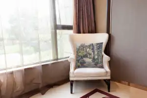 Streetlight in Ivy Decorative Floor Pillow Cushion Cover