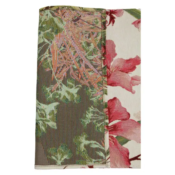 Laurels Decorative Table Mat | Close Up 5
