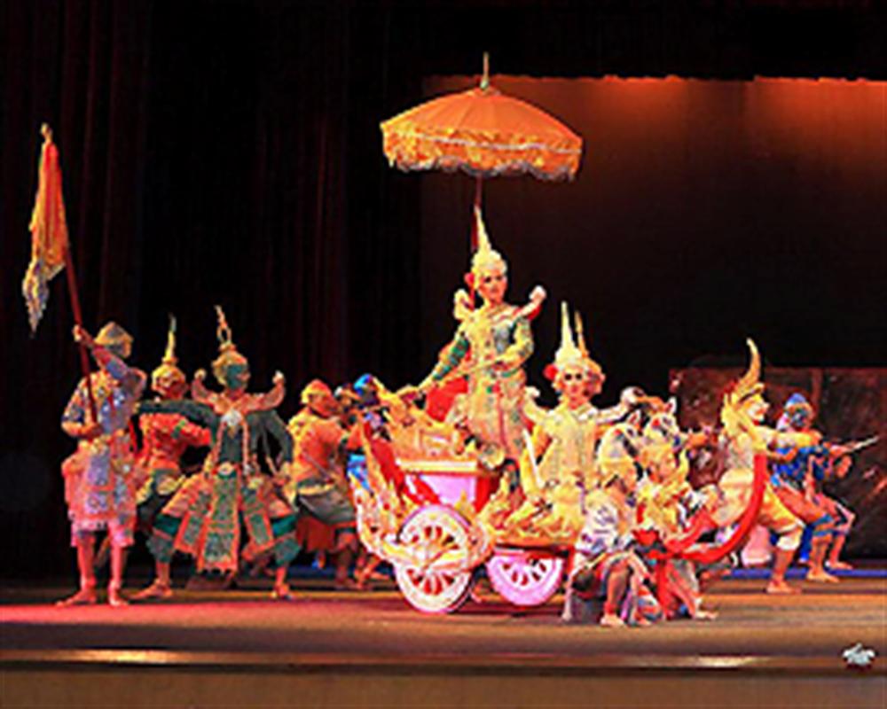 Khon Thai Classical Masked Dance At The Sala Chalermkrung Royal Theatre