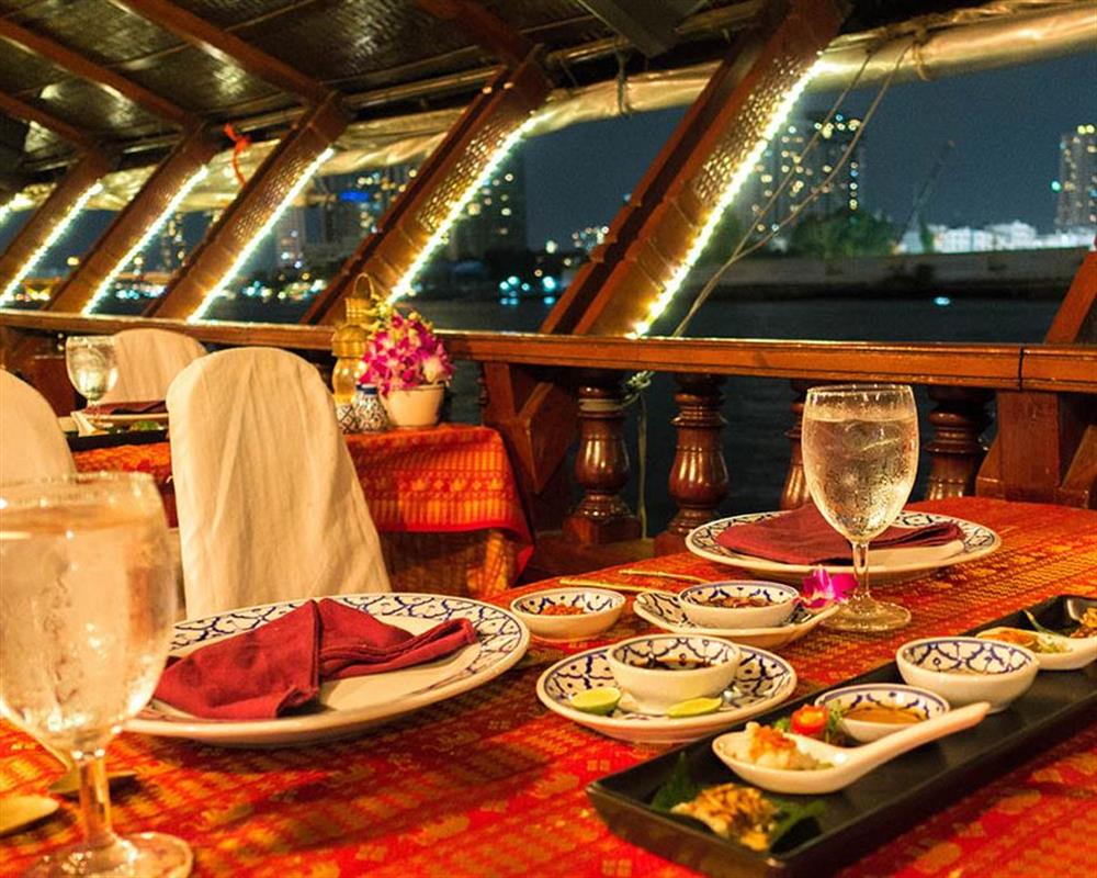 Loy Nava Dinner Cruise