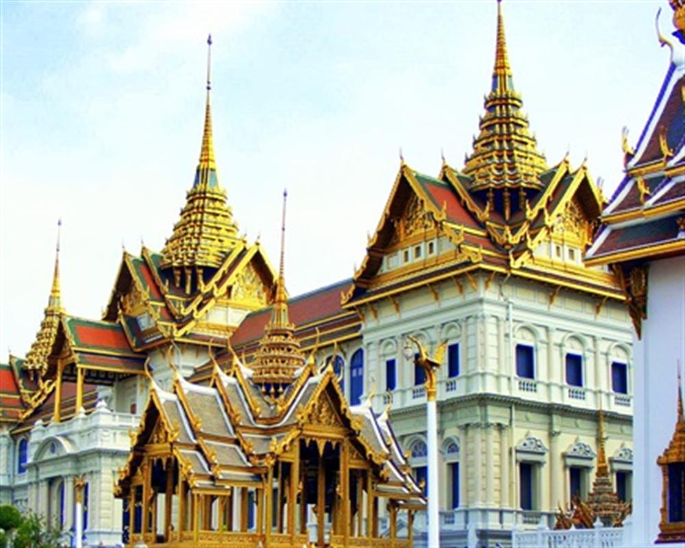 Royal Grand Palace & Emerald Buddha Temple Tour