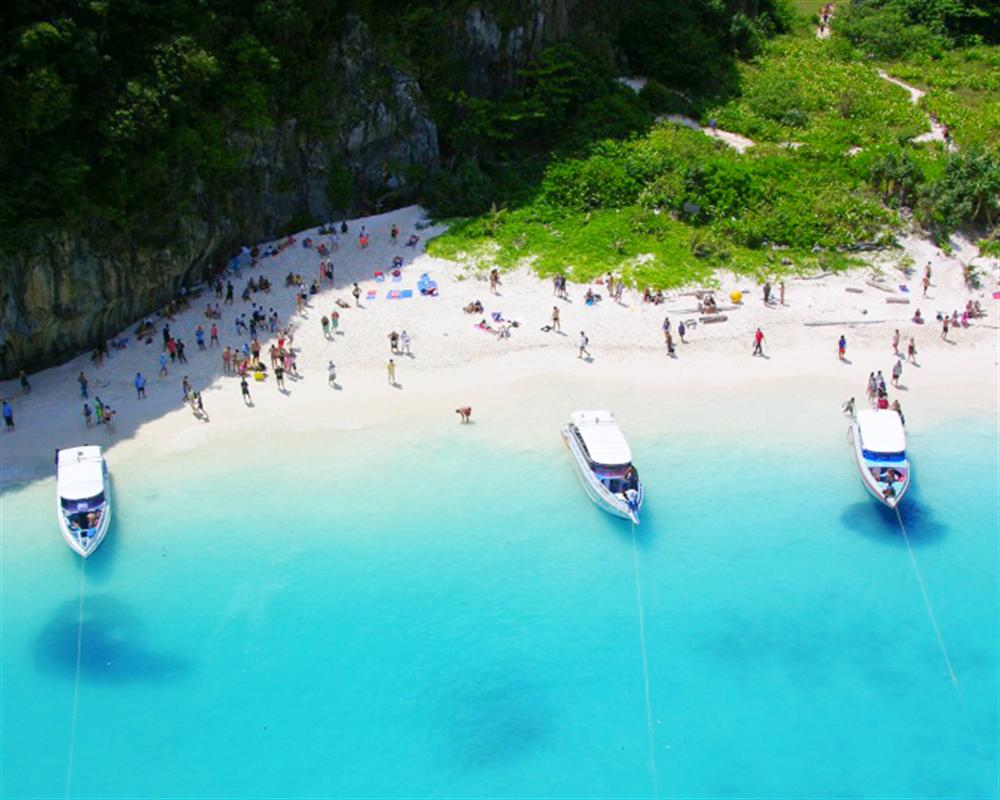 Phi Phi Deluxe Plus Gold Tour by Speedboat