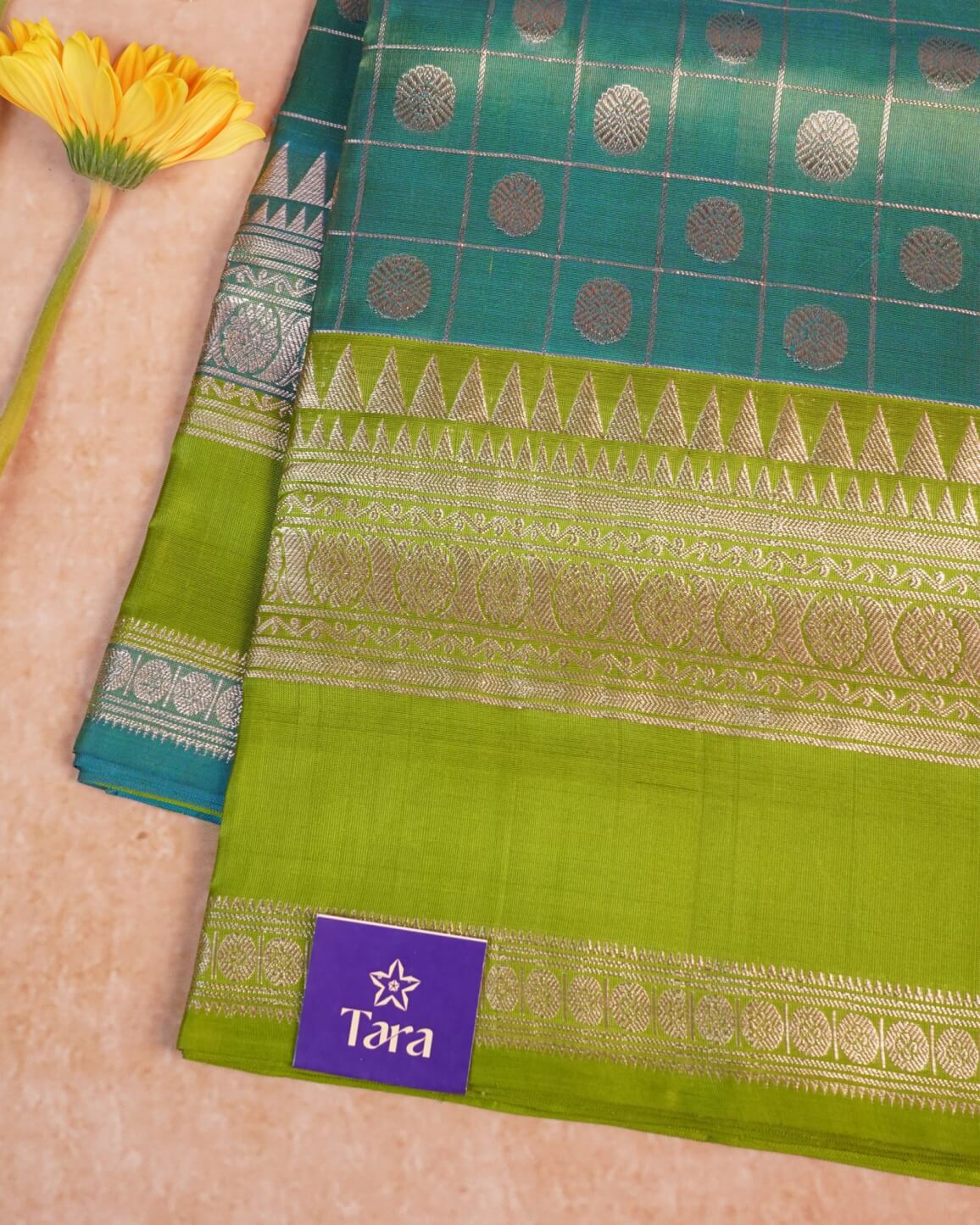 Venkatagiri Pattu Saree – Green with Lime Border