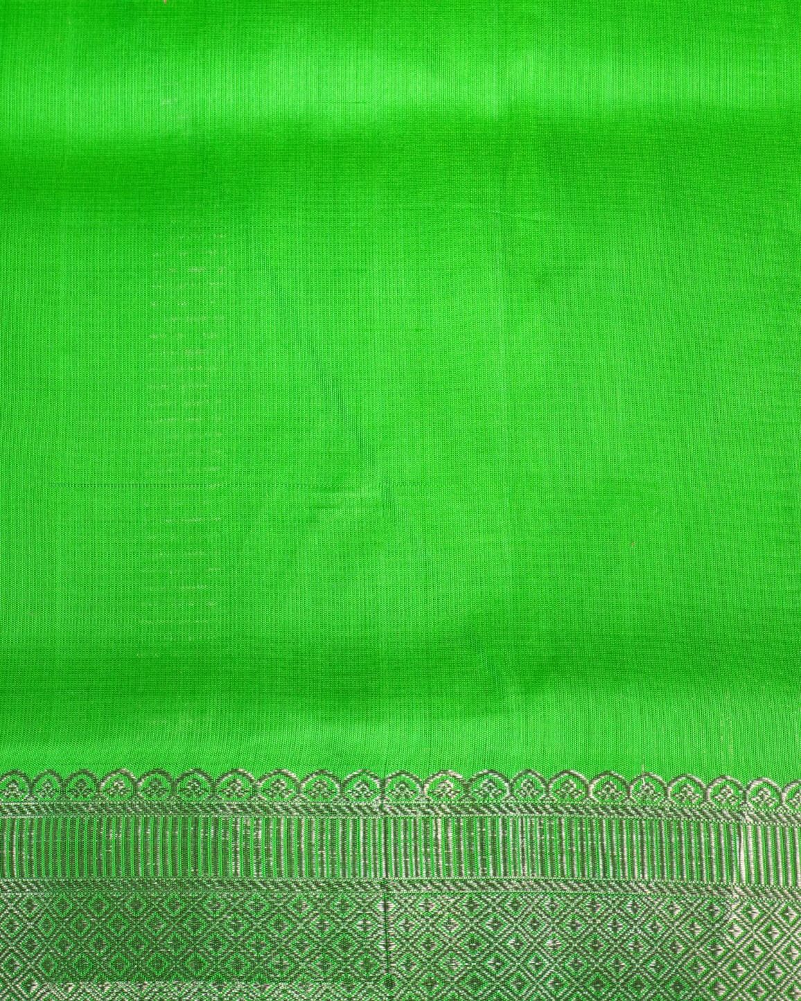 Venkatagiri Pattu Saree – Parrot Green with Zari Pallu