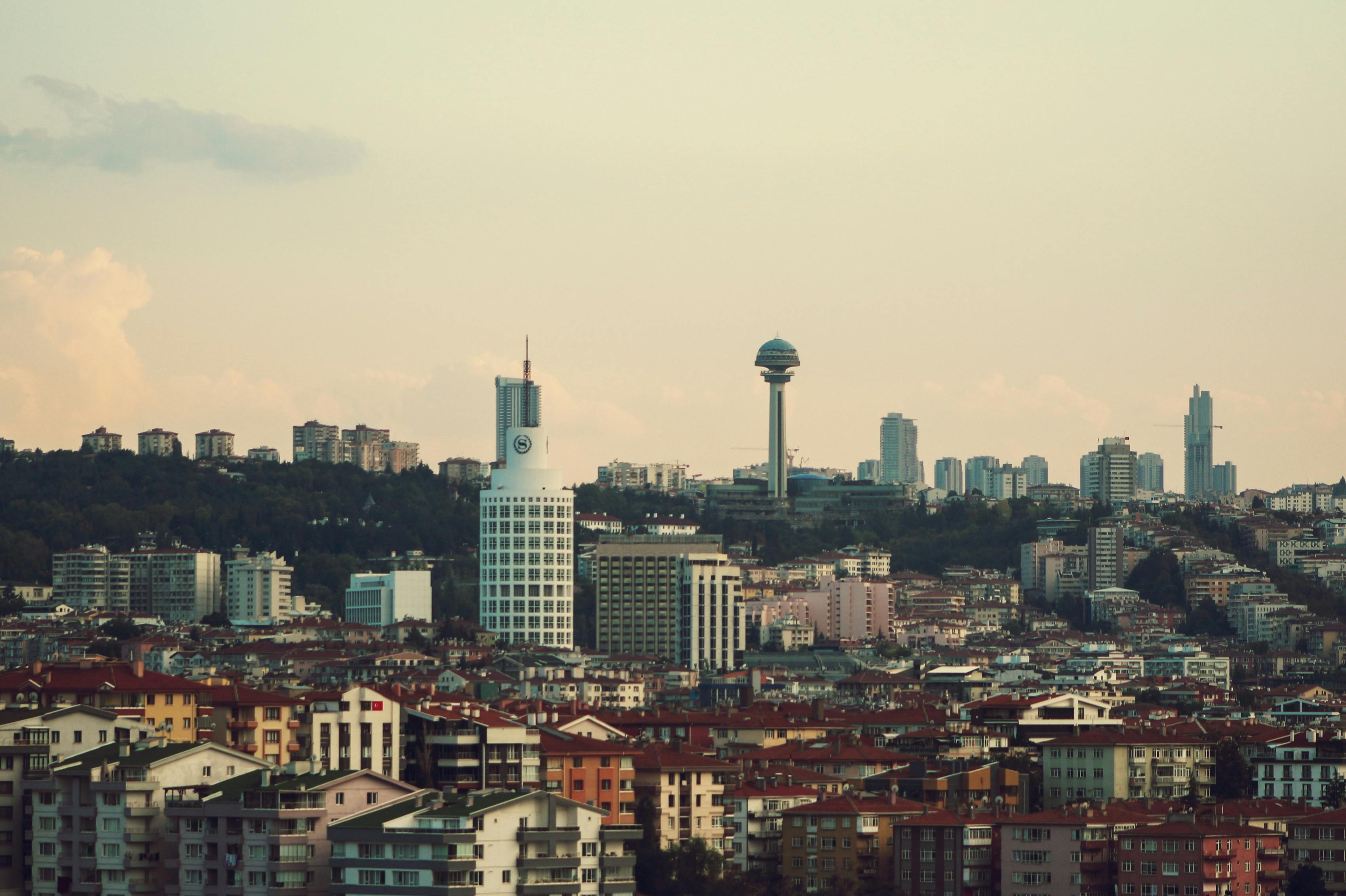 free-photo-of-cityscape-of-ankara-with-view-of-the-atakule-tower-in-the-center.jpeg