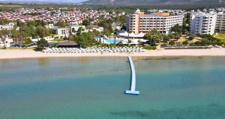 The Holiday Resort Hotel