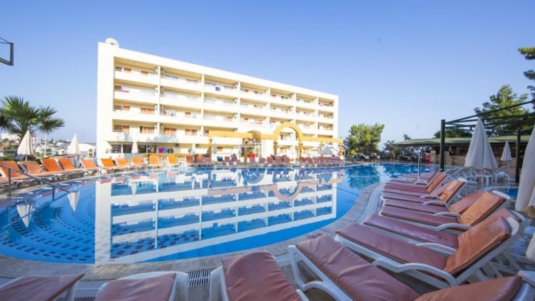 Tuntas Family Suites Kuşadası
