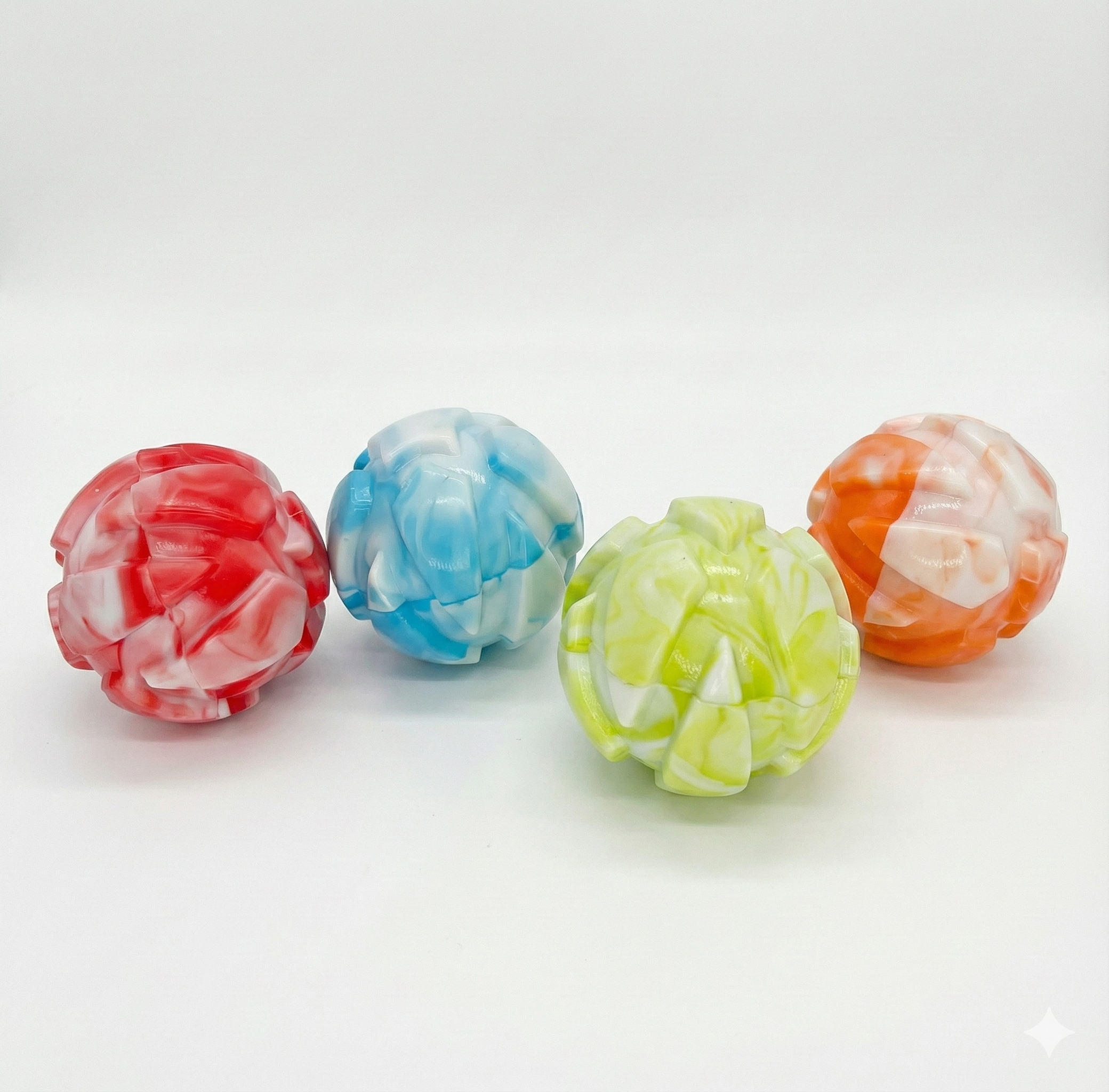 Pelota pequeña con pito interno