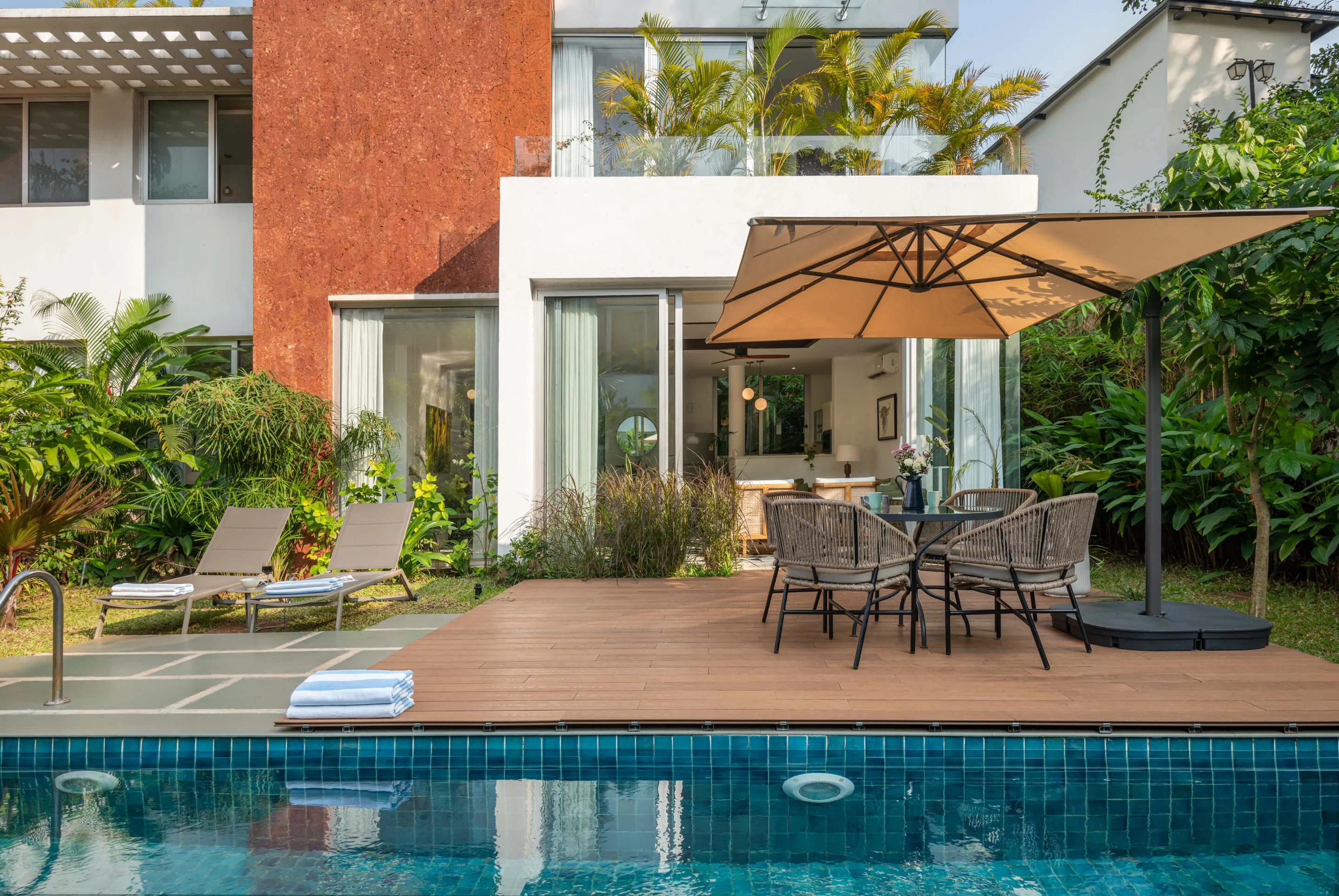 Private pool