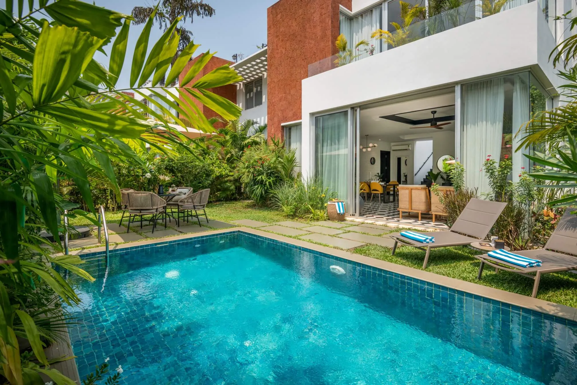 Private pool