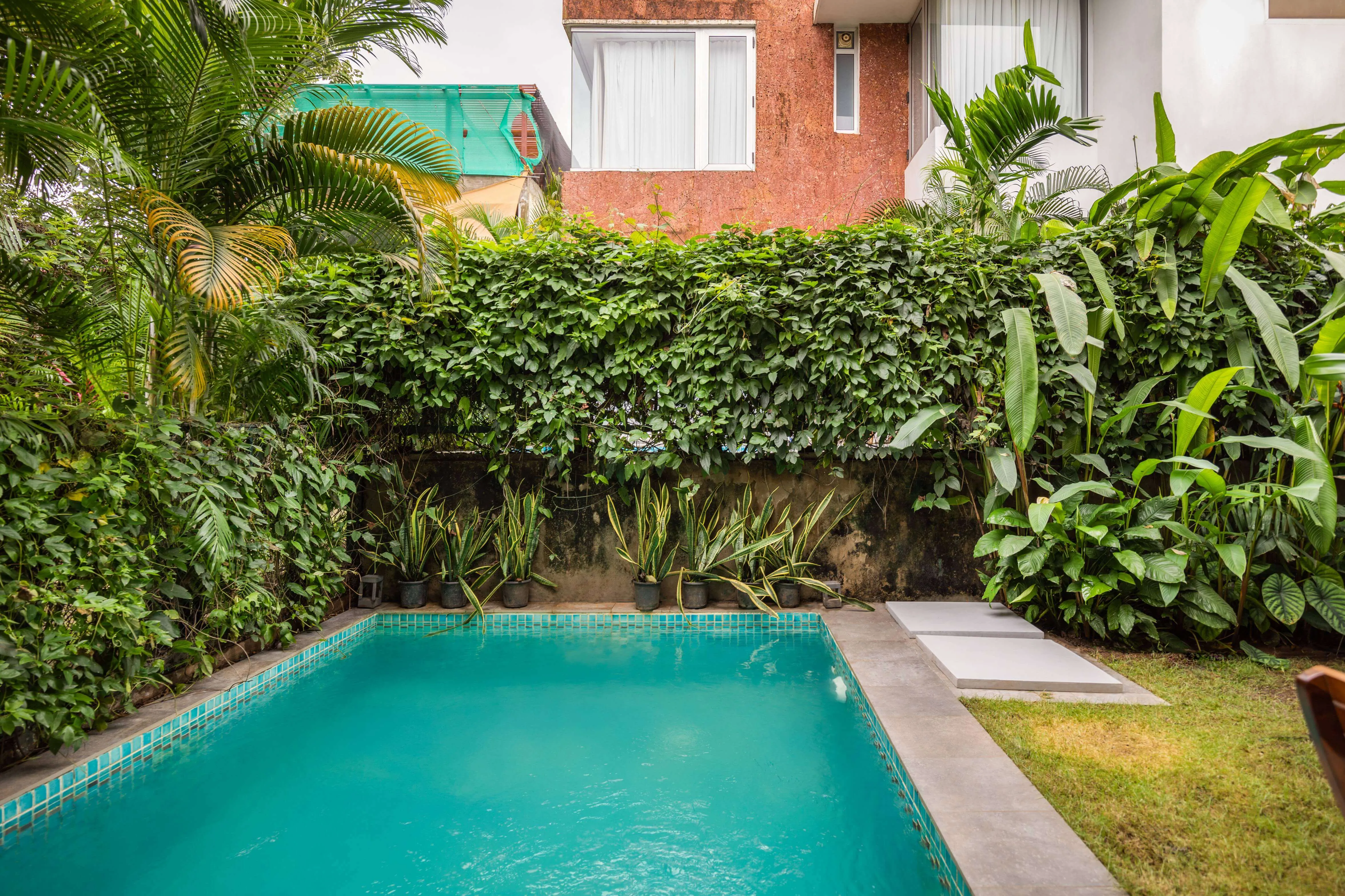 Private pool