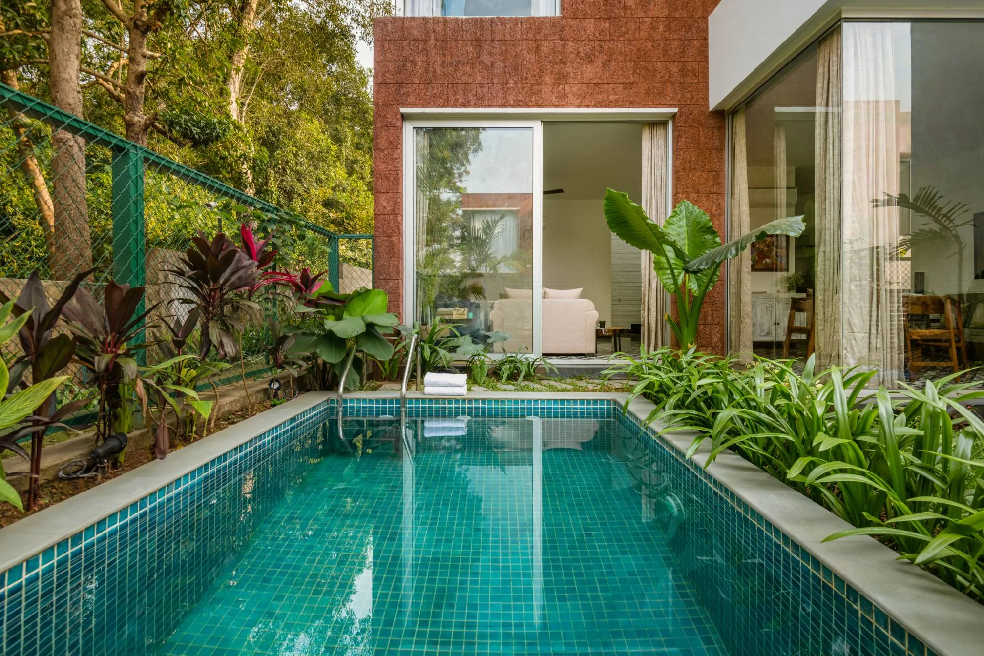 Private pool