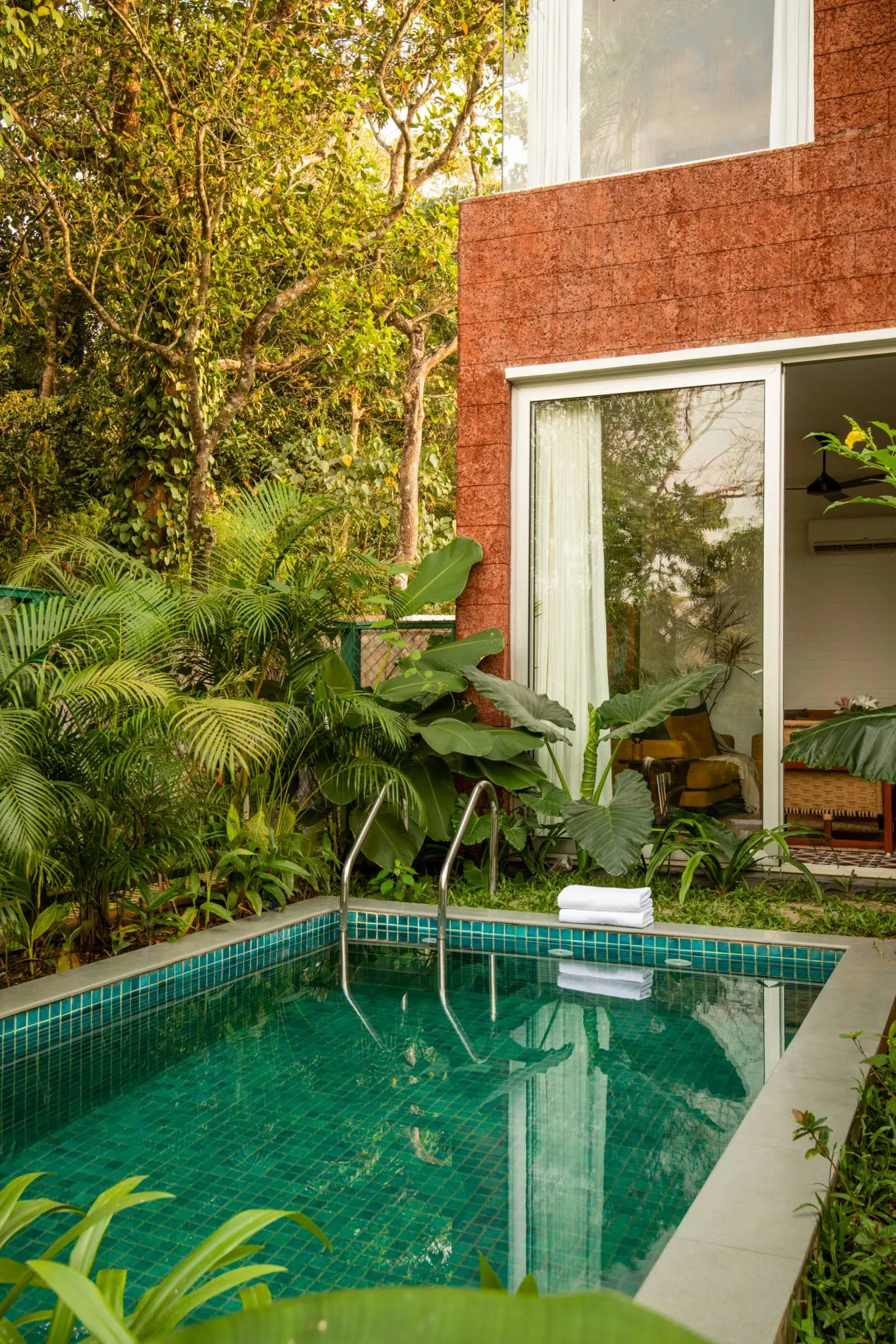 Private pool