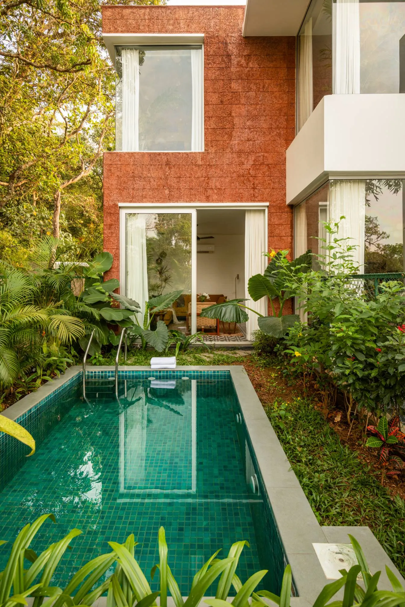 Private pool