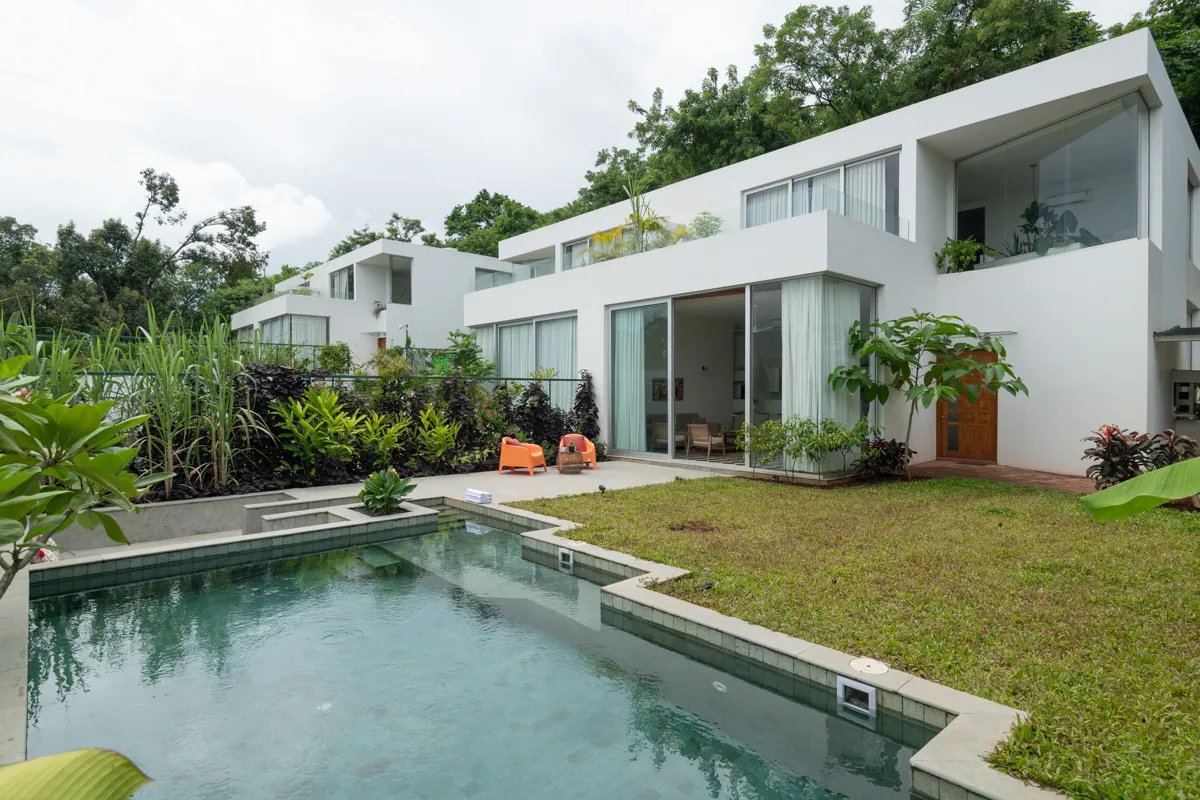 Private pool