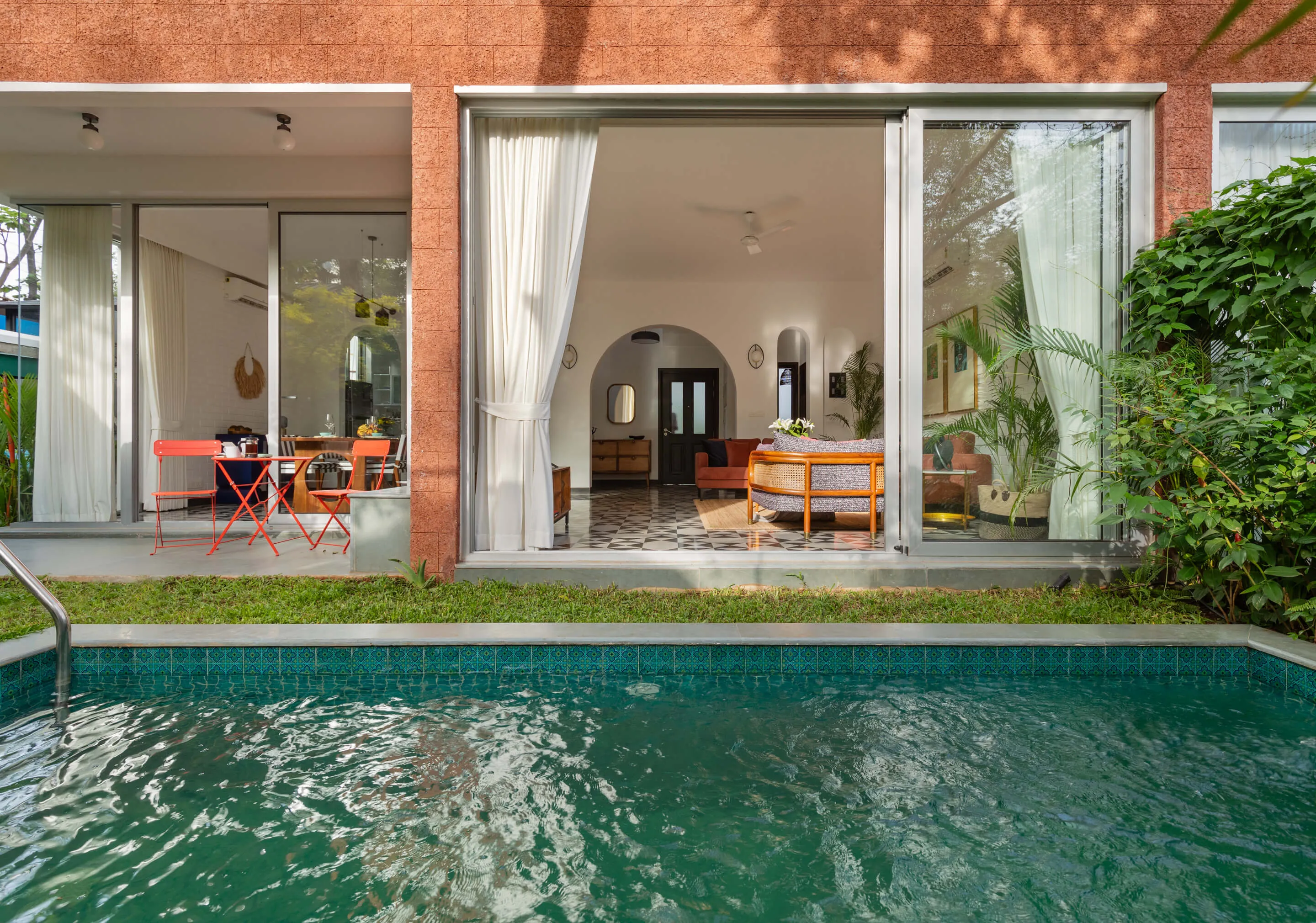 Private pool
