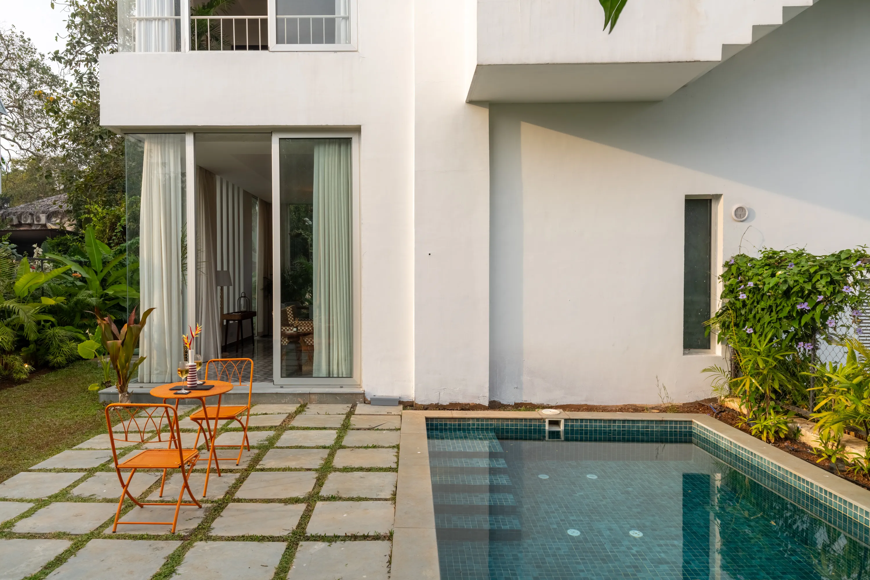 Private pool