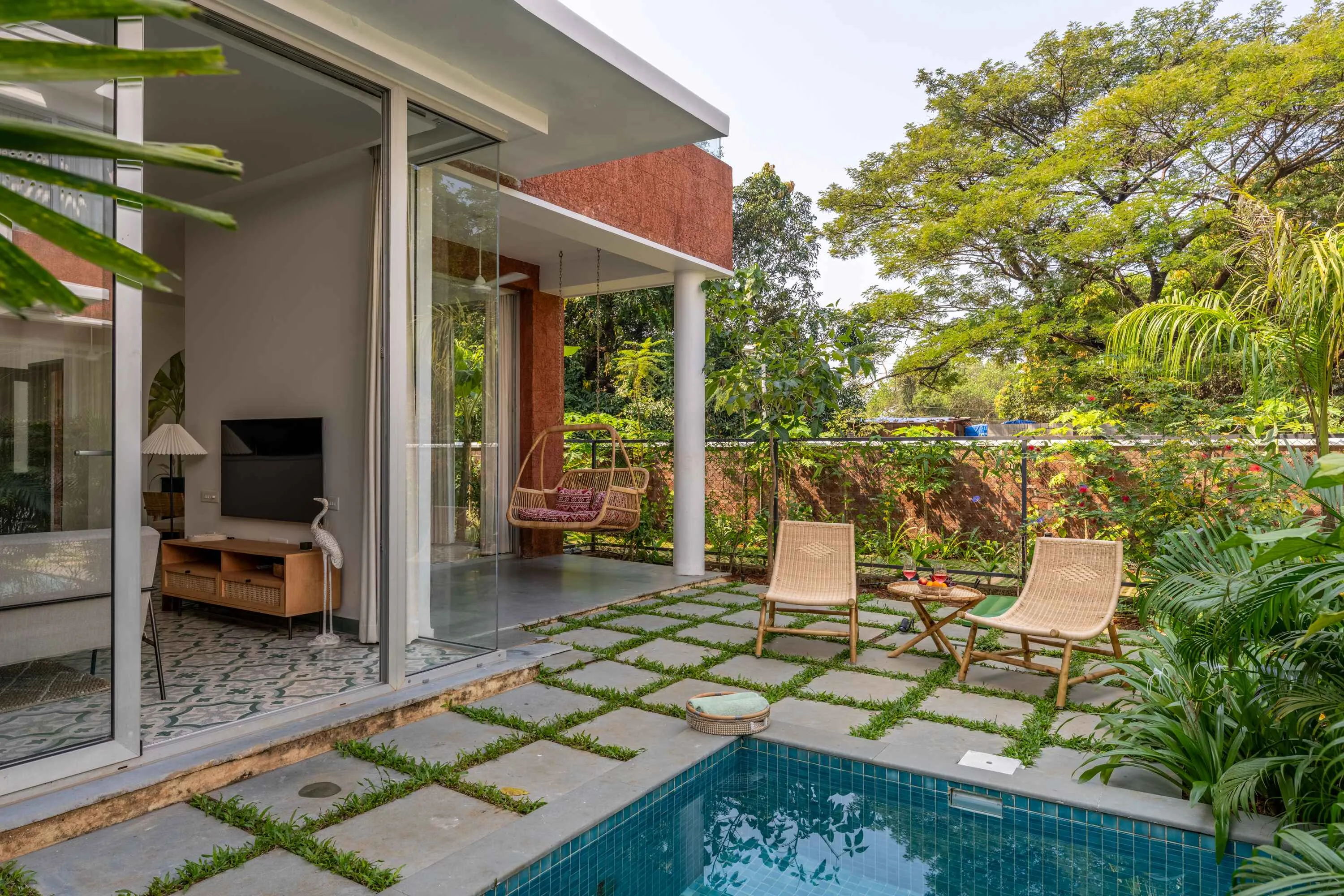Private pool