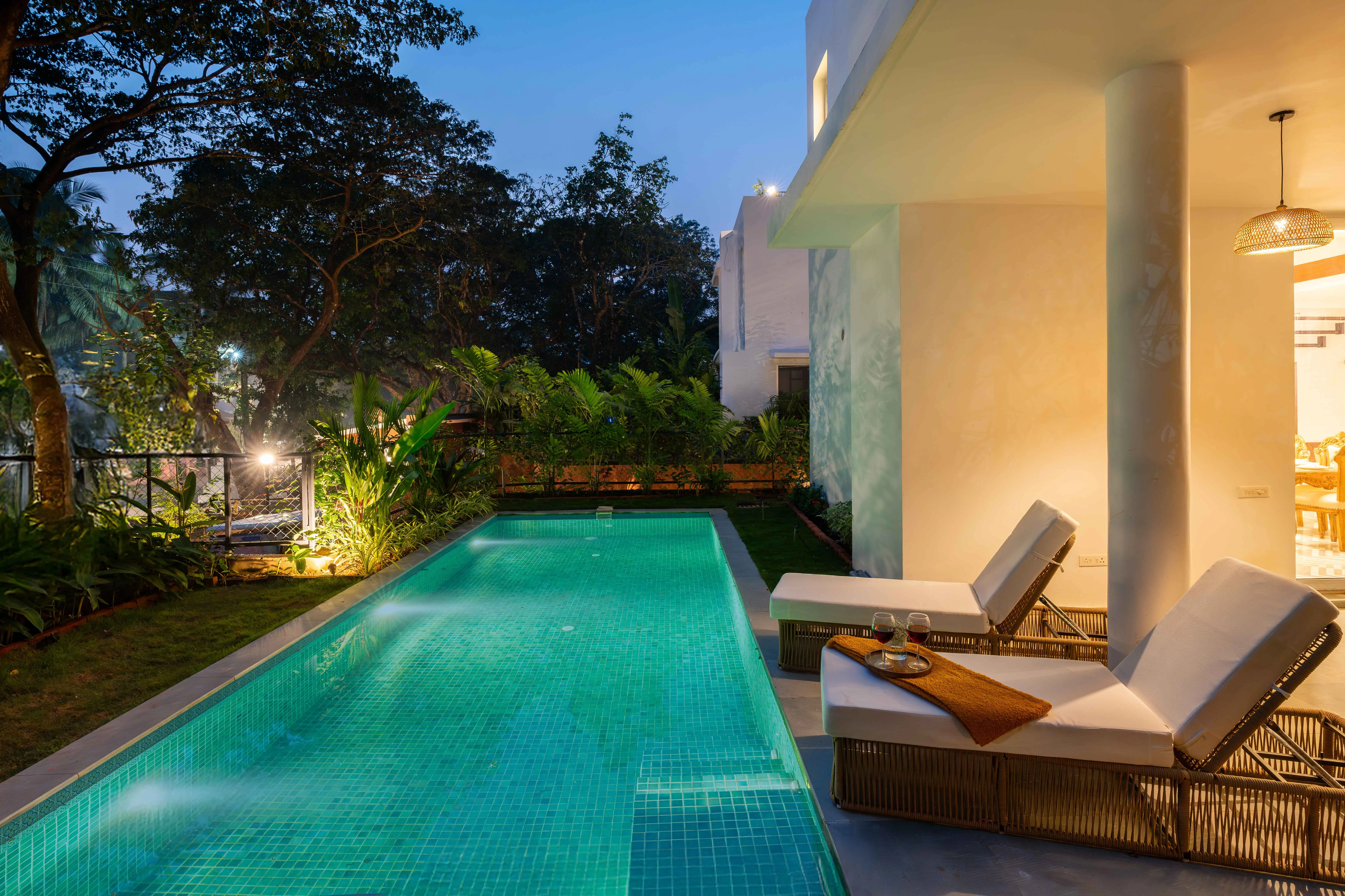 Private pool